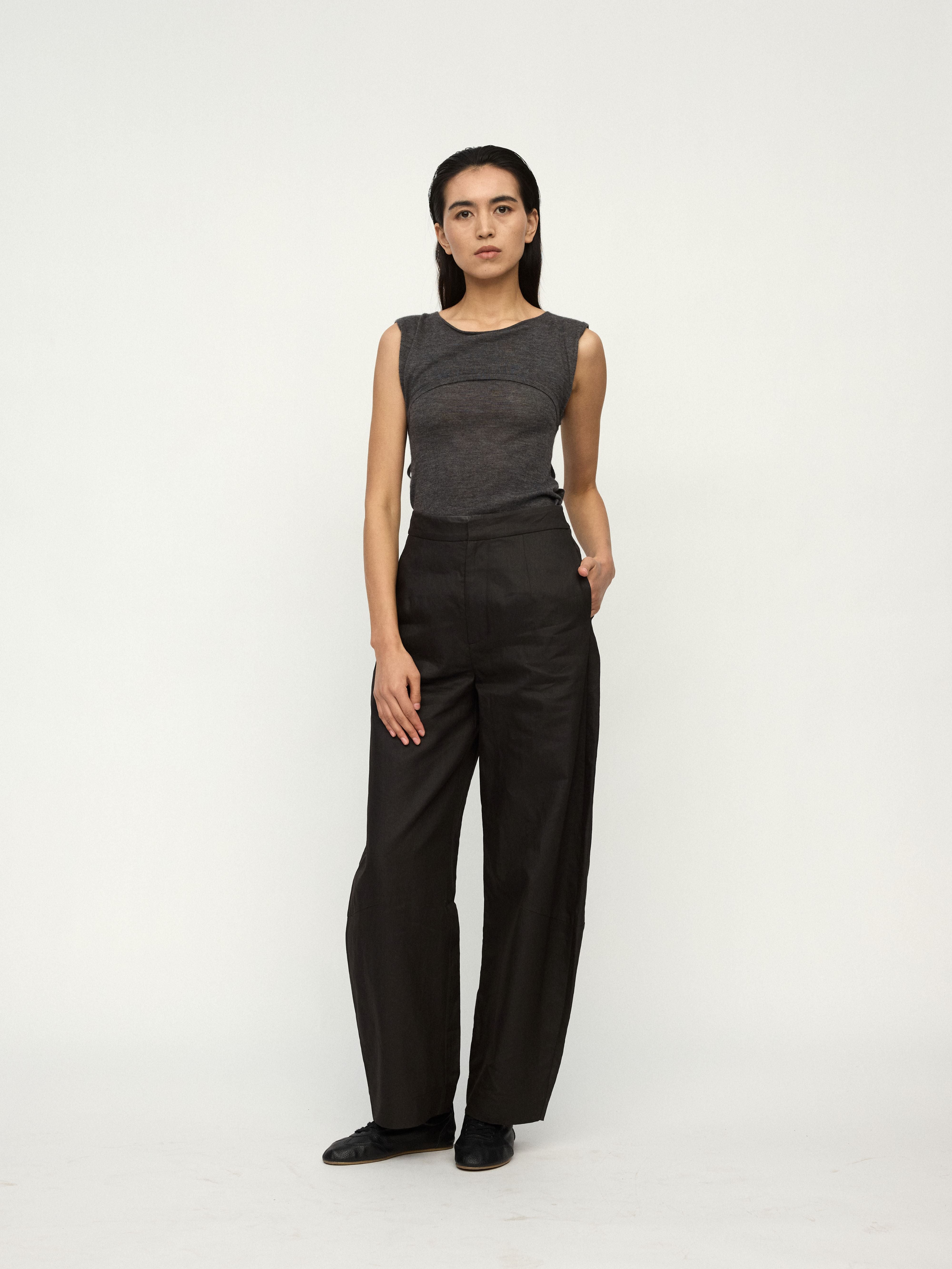 PREAW25 - LAVA ROCK MOTU COCOON PANTS
