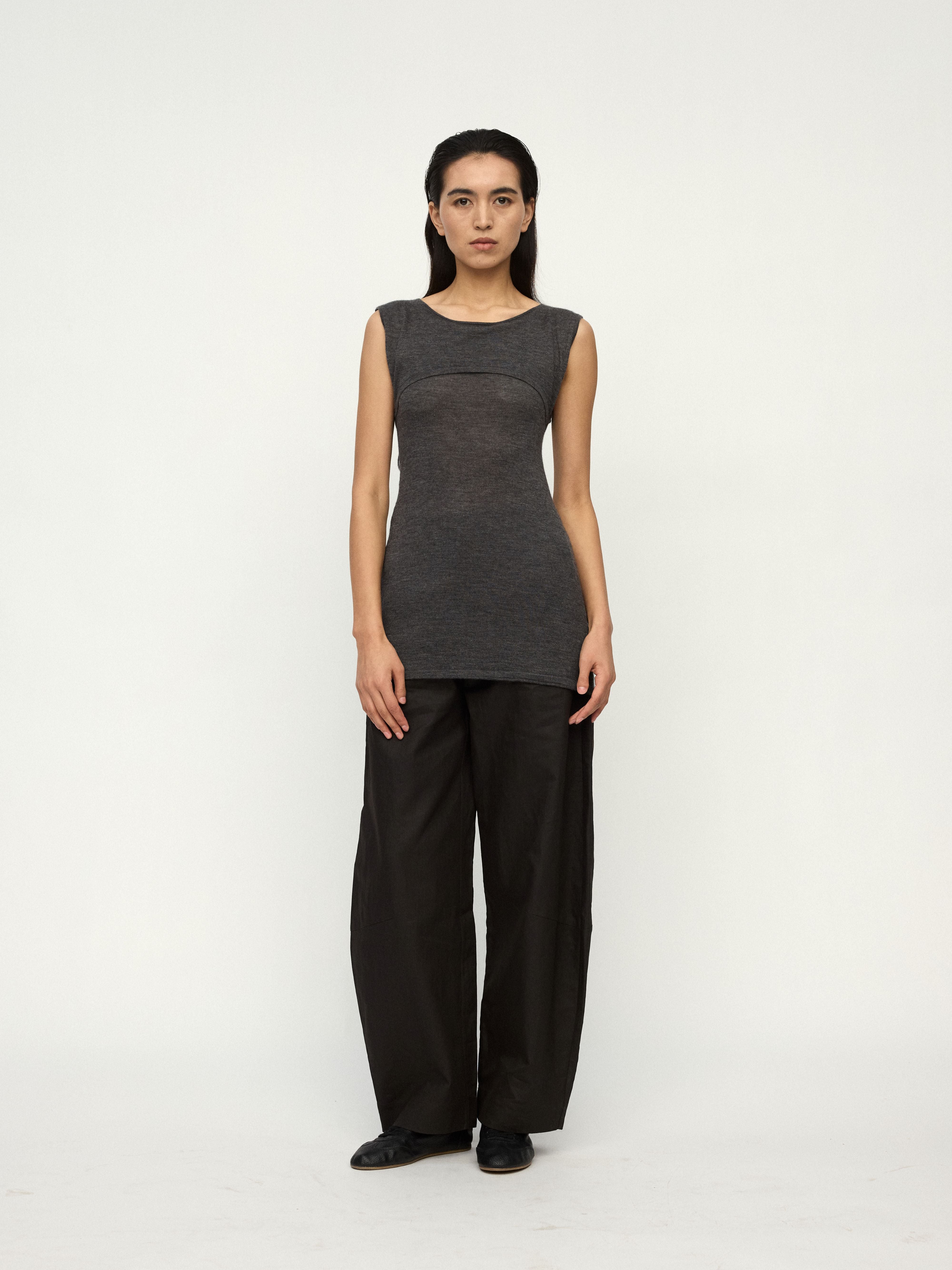 PREAW25 - DARK GREY BEQUIA TOP
