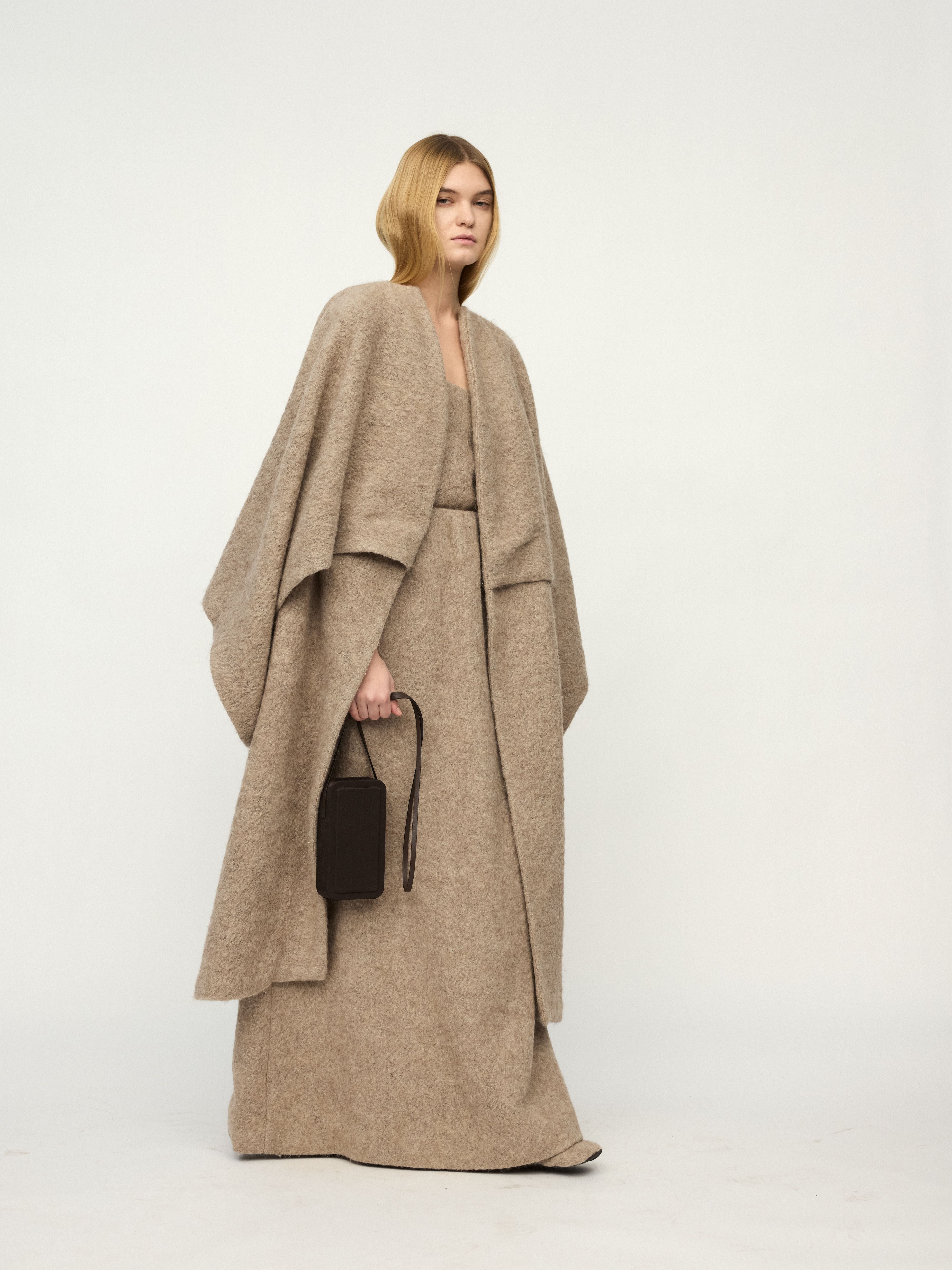 PREAW25 - SCORIA PHONE BAG