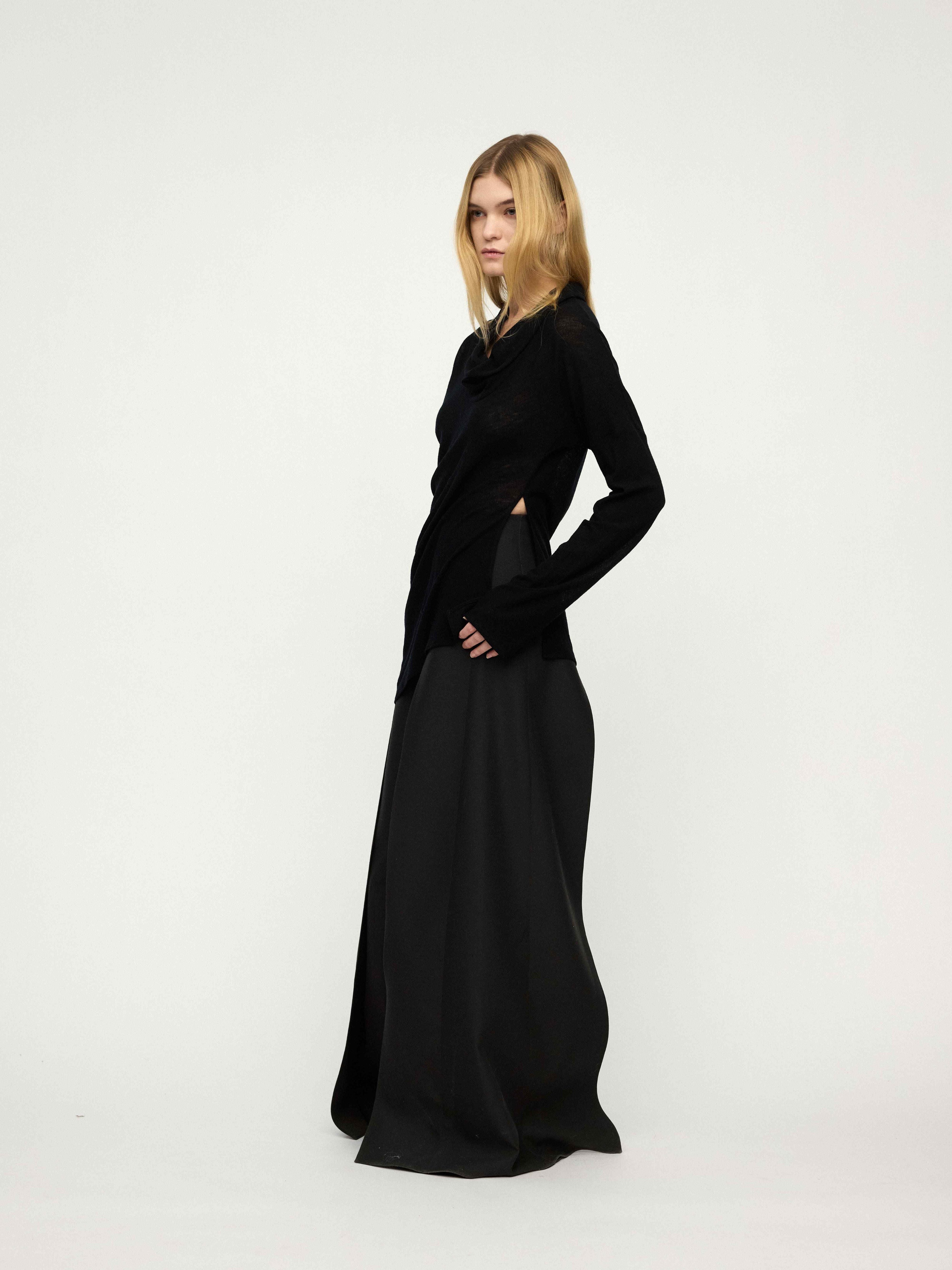 PREAW25 - JET BLACK CIELO TOP