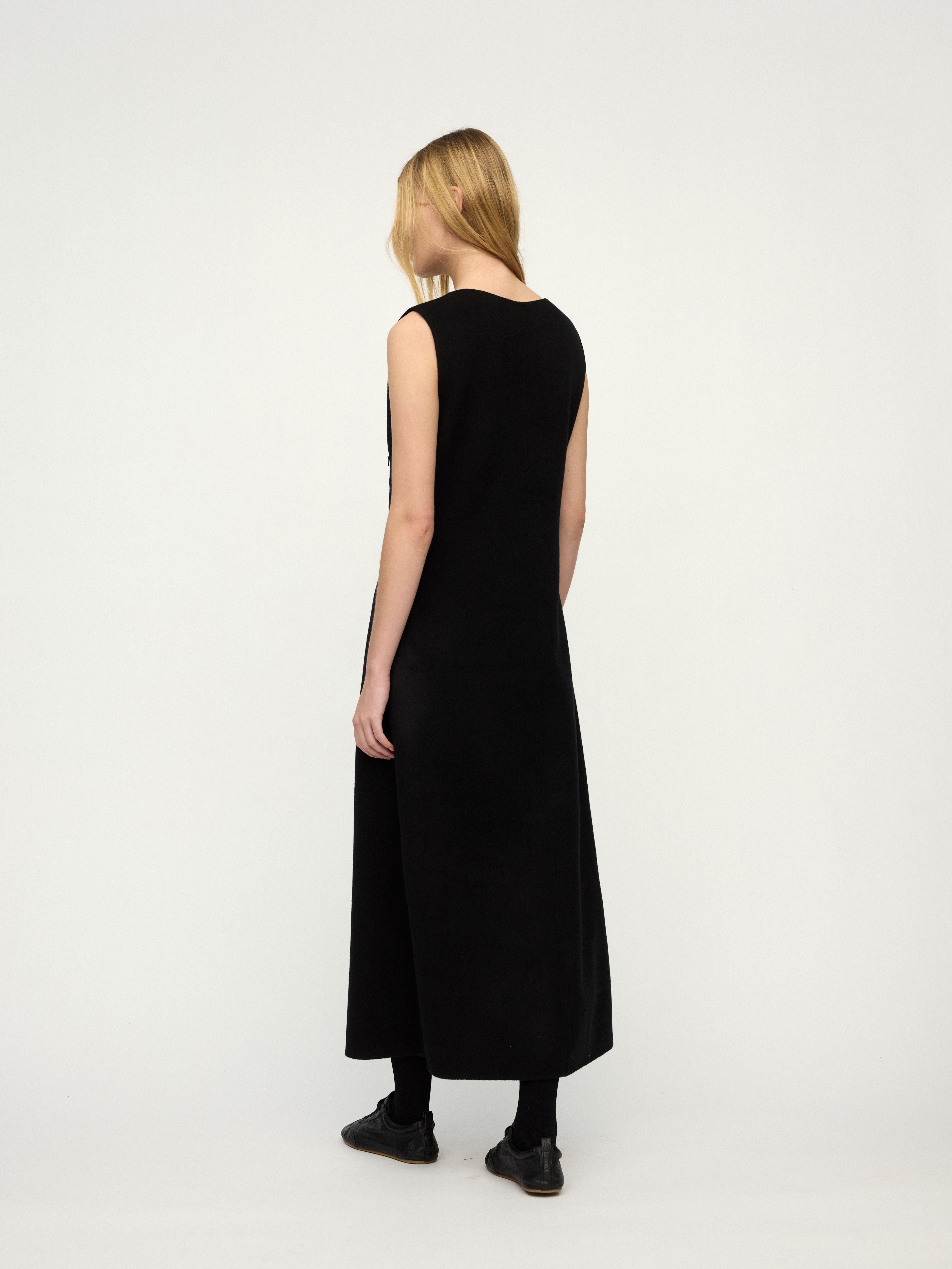 PREAW25 - BASALT NUSA ZIPPER DRESS