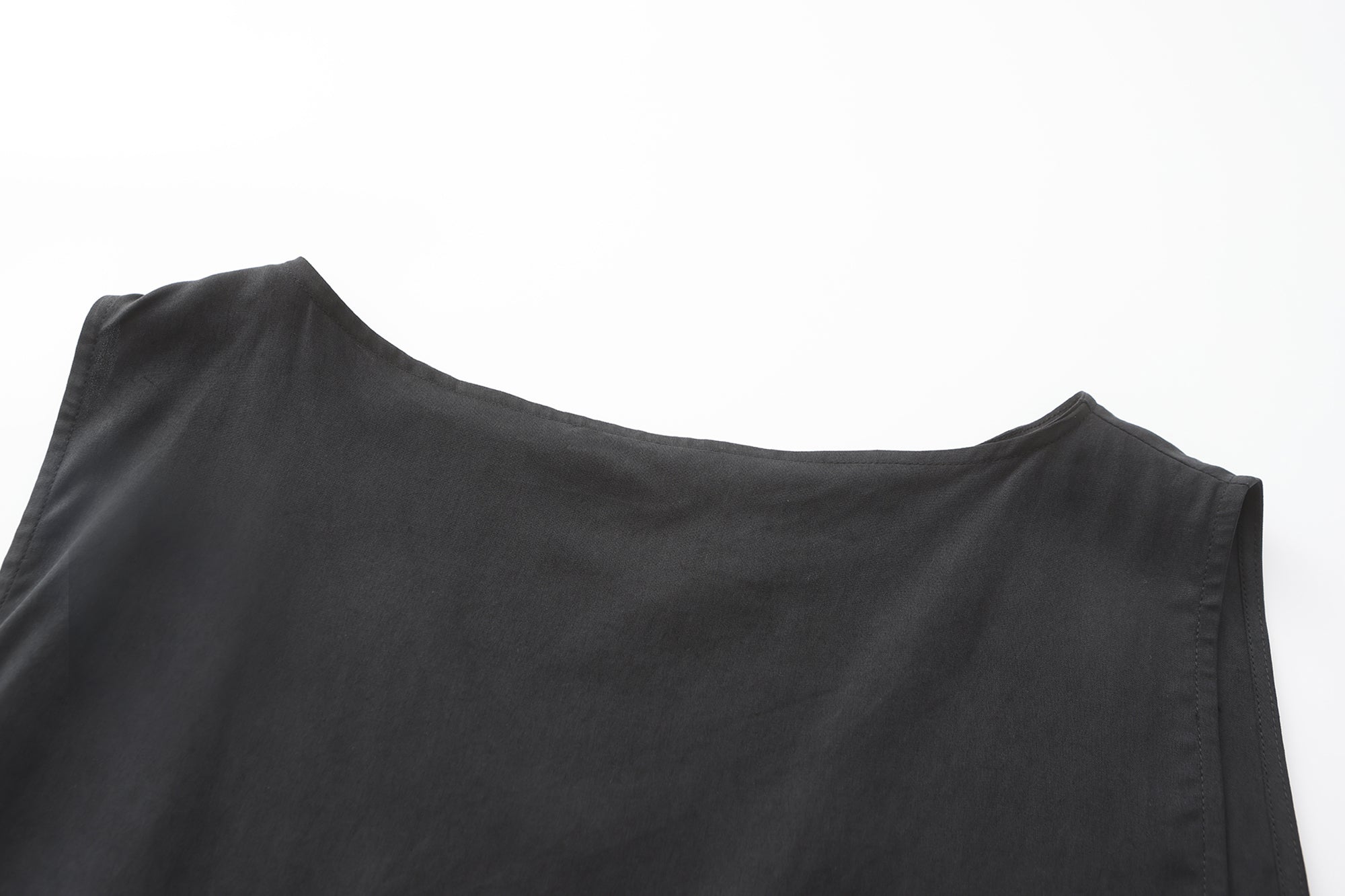 SS25 - CHARCOAL OBI TOP
