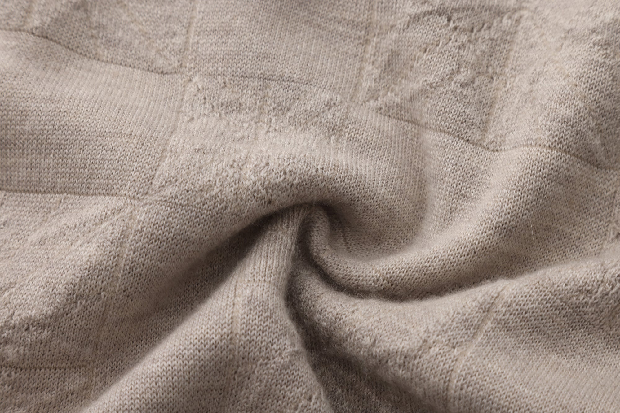 AW25 - CYGNET HURD CAPE
