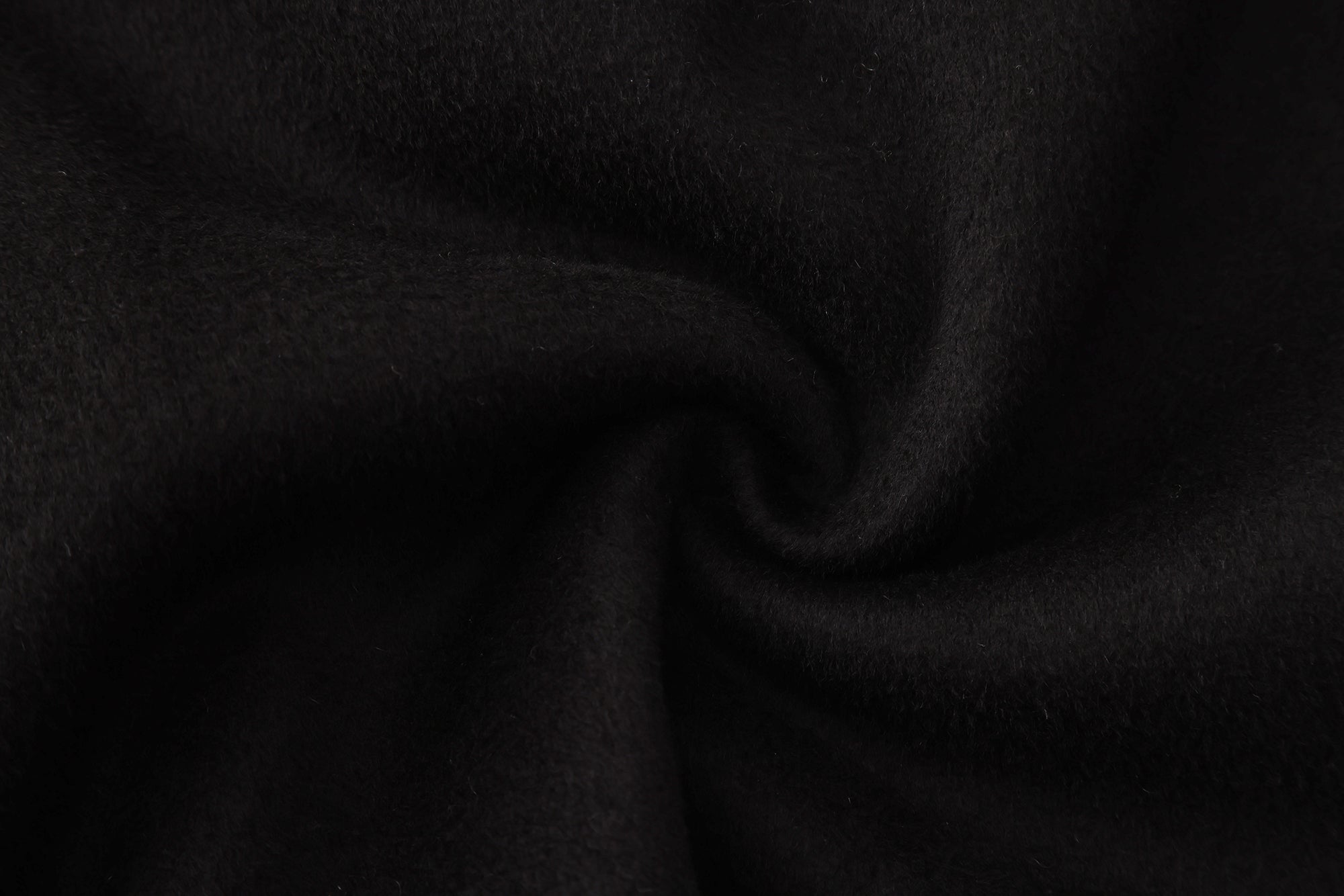 AW25 - JET BLACK PENRHYN COAT