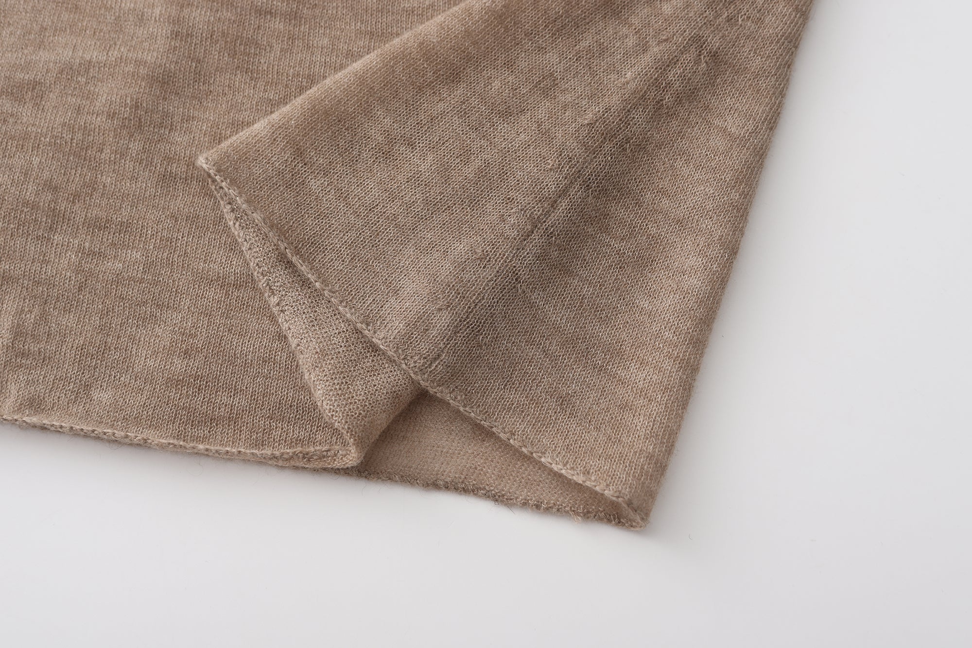 PREAW25 - BEIGE KEA SLIP