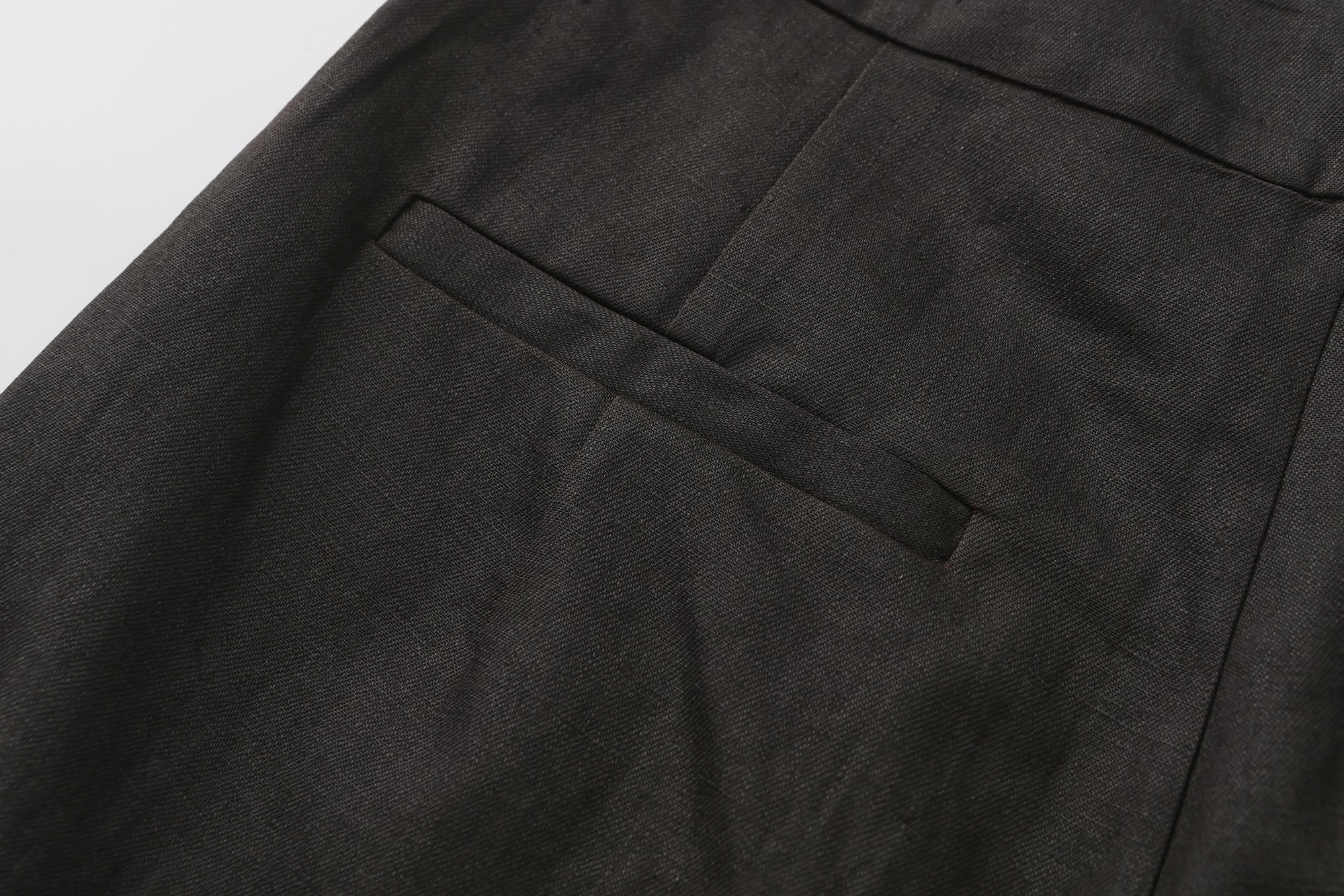 PREAW25 - LAVA ROCK MOTU COCOON PANTS