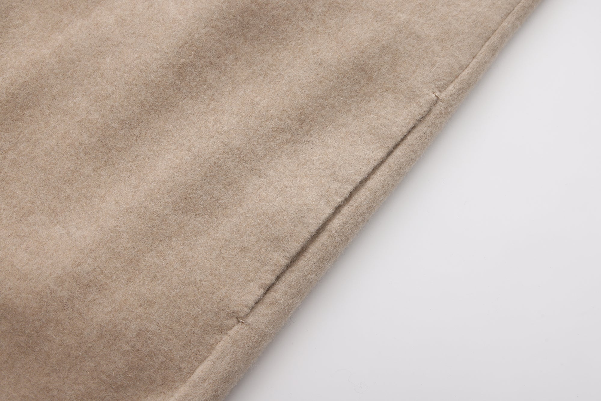 PREAW26 - LOESS RAAS COAT