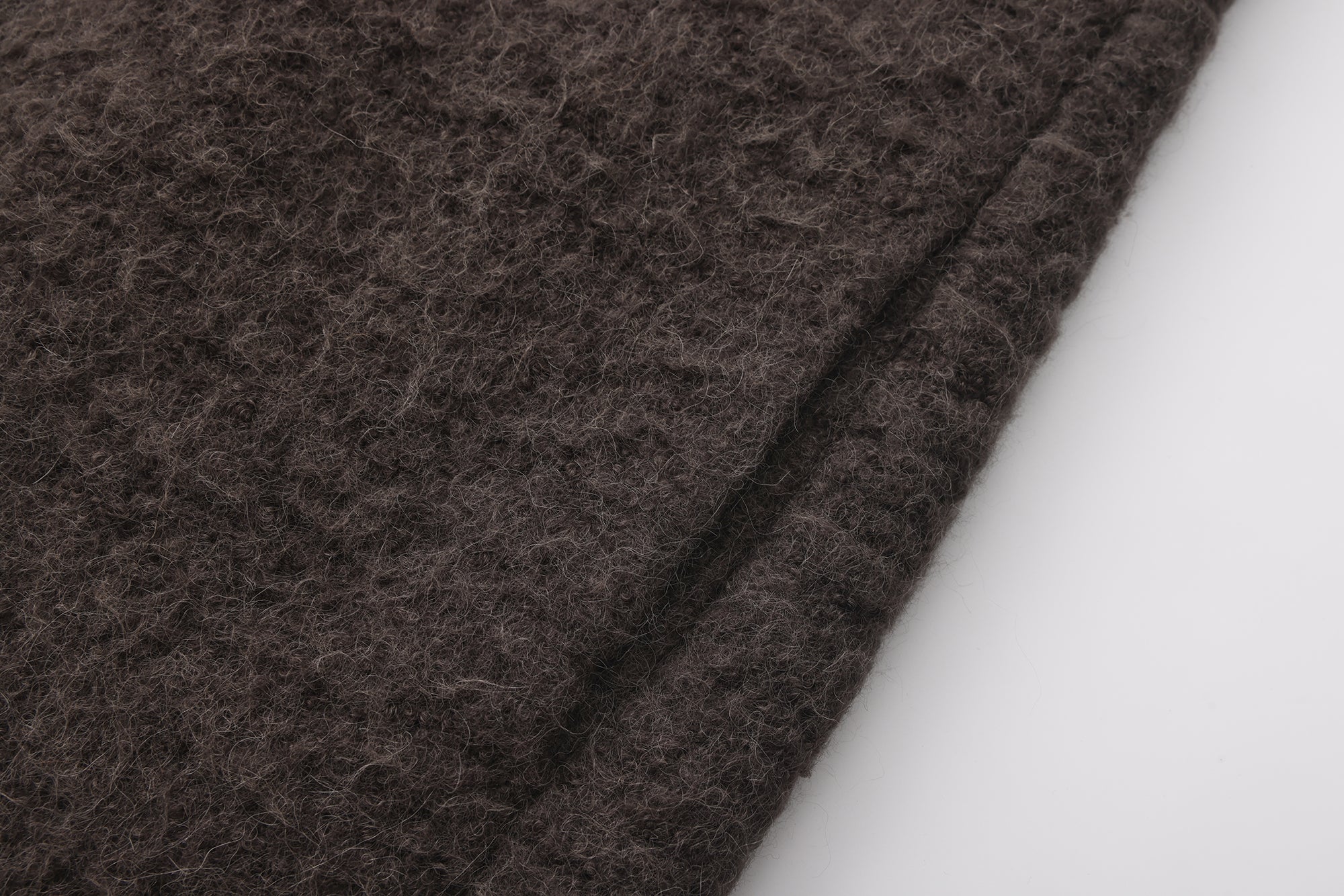 PREAW26 - UMBER RAAS COAT