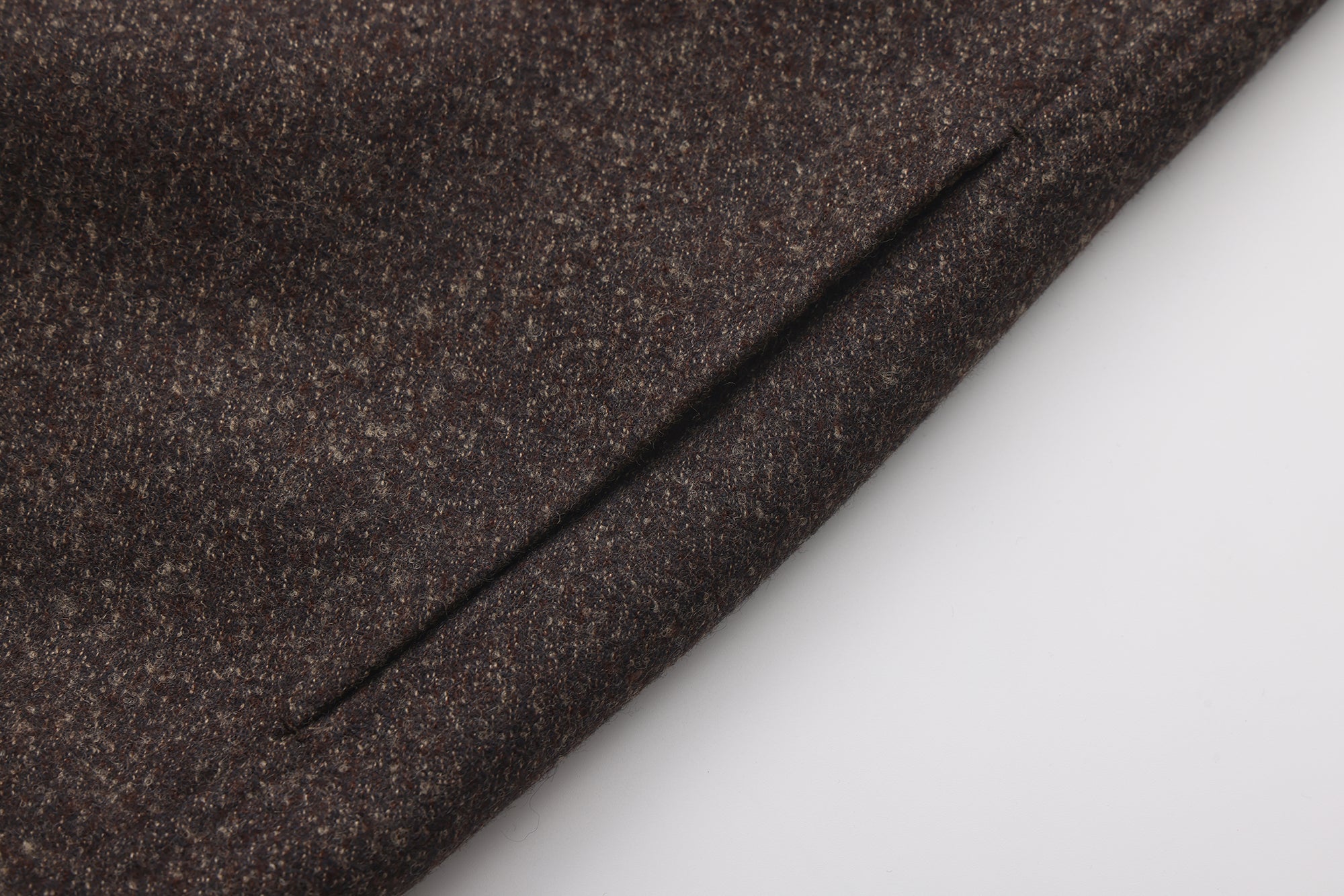 PREAW26 - BASALT PERIM COAT