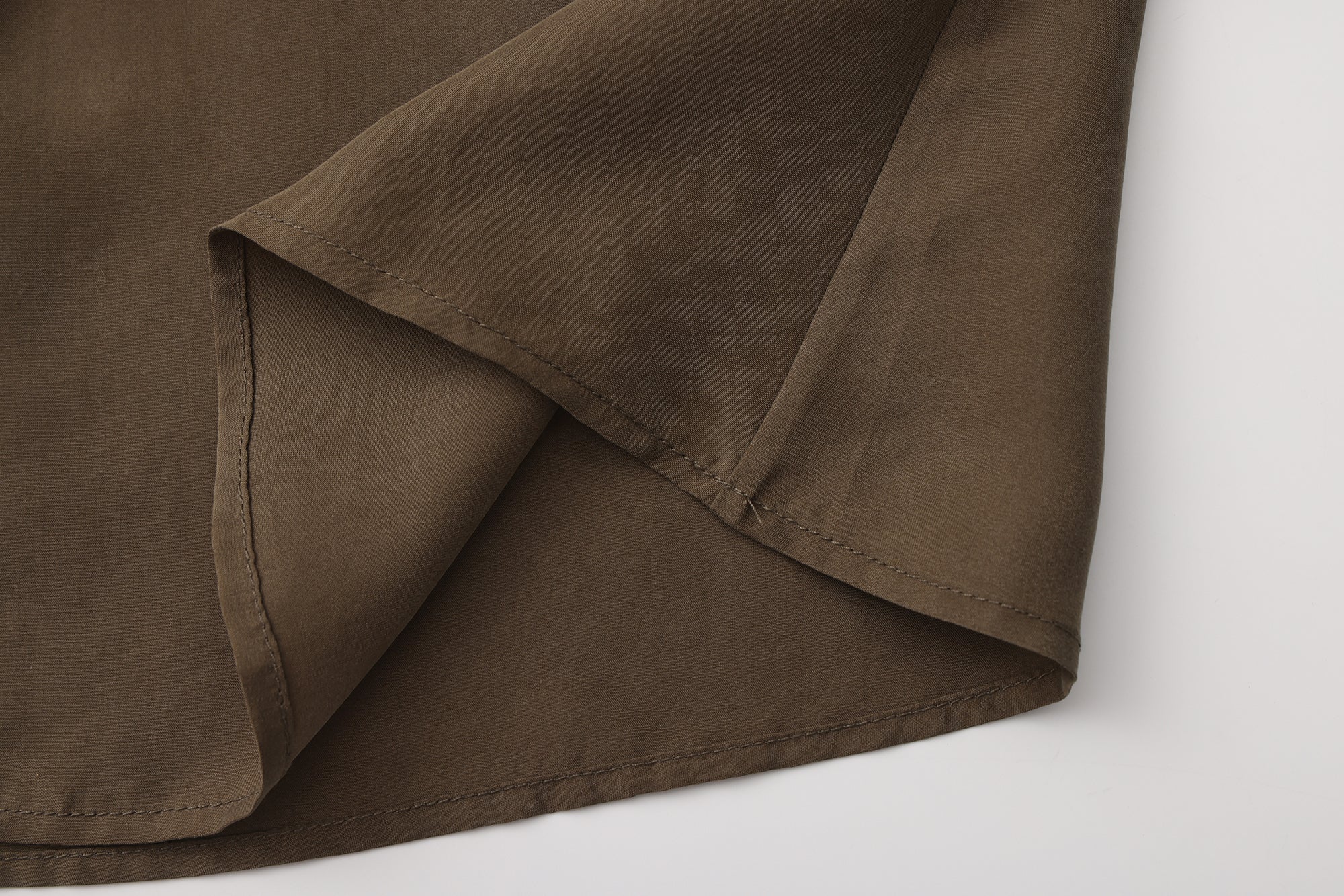 PRESS26 - OLIVE TAHI TOP