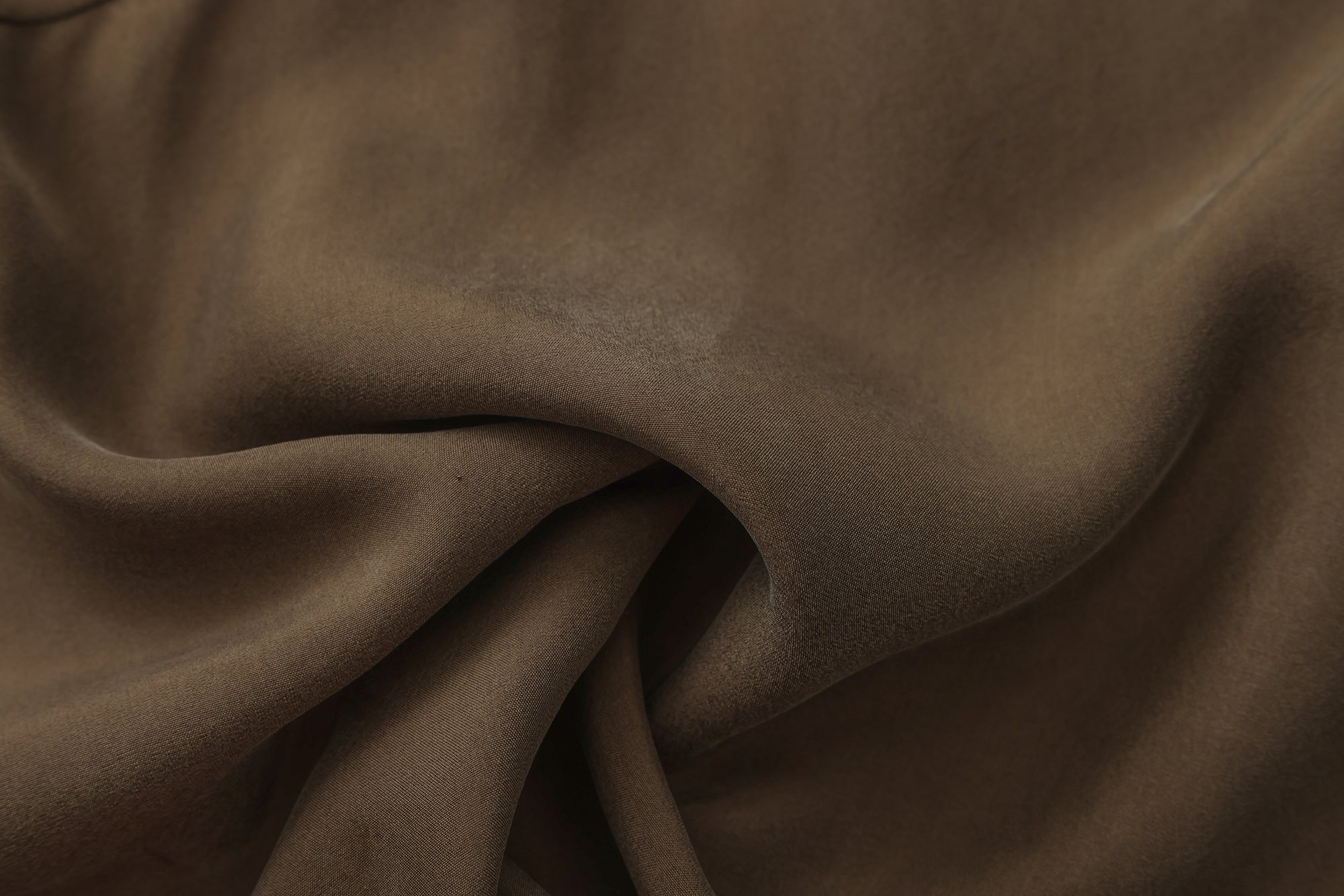 PRESS26 - OLIVE TAHI TOP