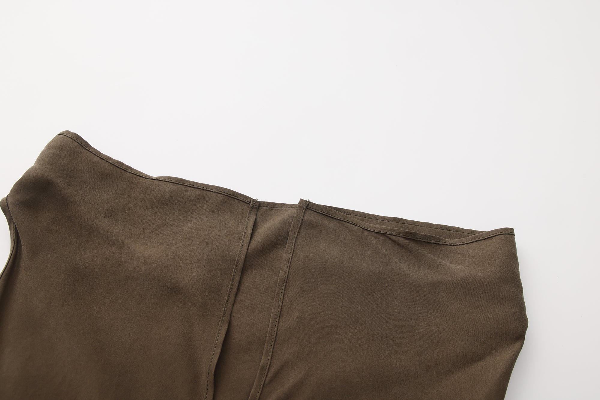 PRESS26 - OLIVE KUVA TOP