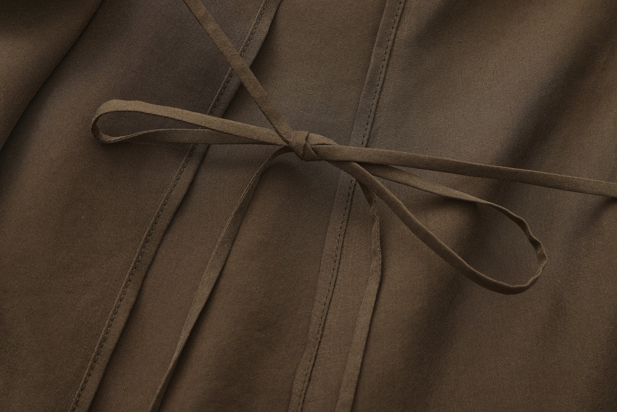 PRESS26 - OLIVE KUVA TOP