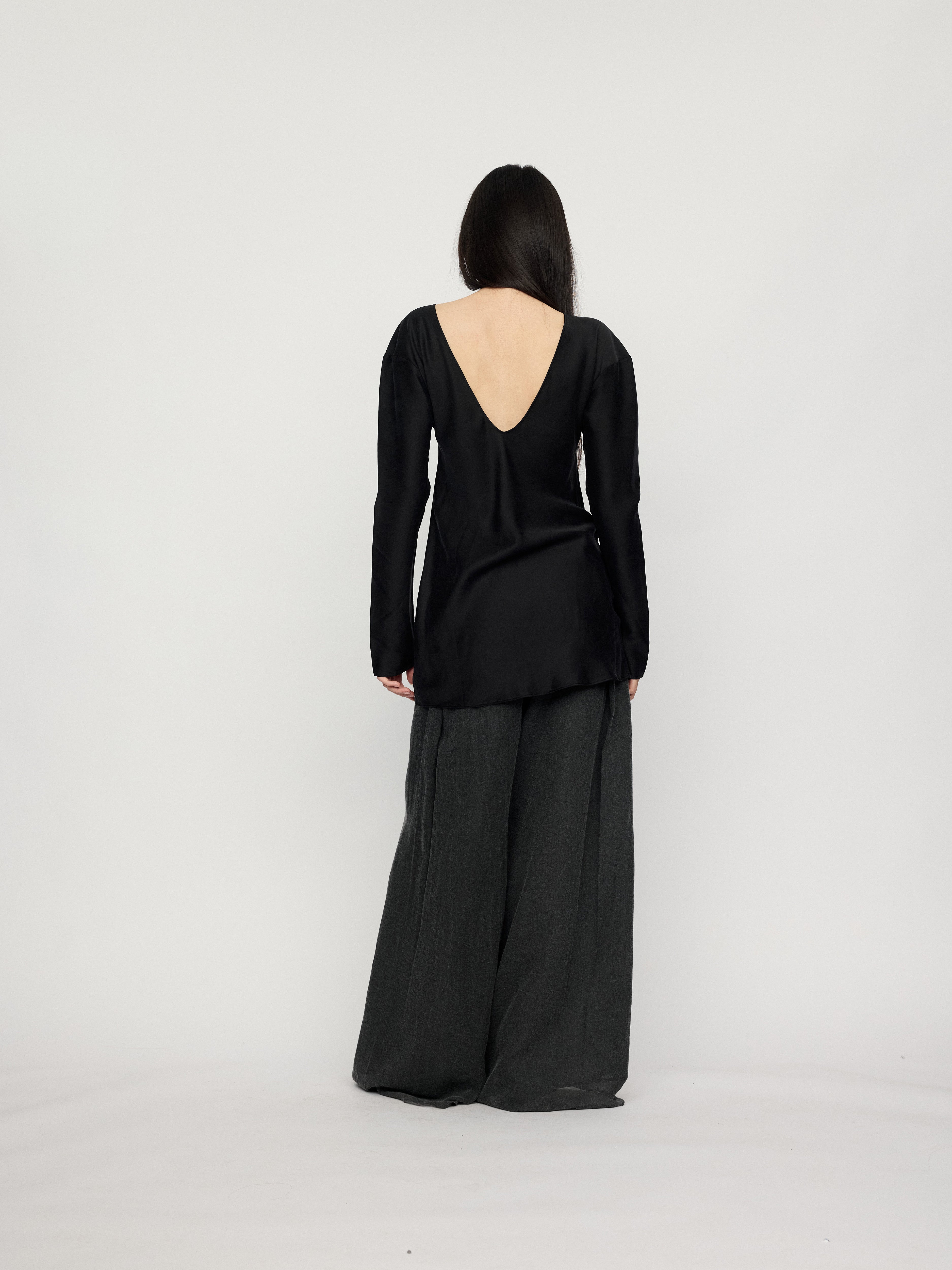PREAW26 - OBSIDIAN SYROS TOP