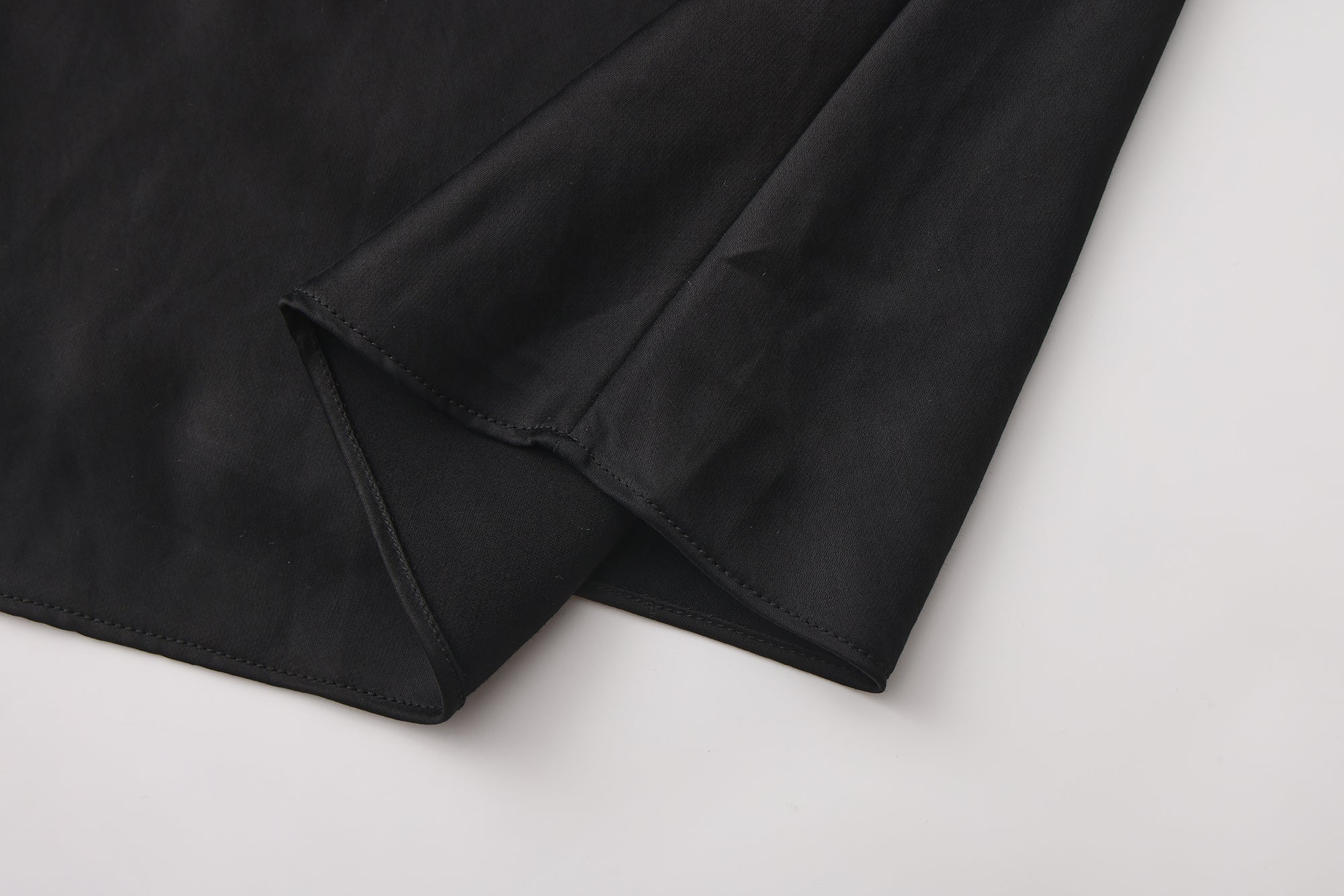 PREAW26 - OBSIDIAN SYROS TOP