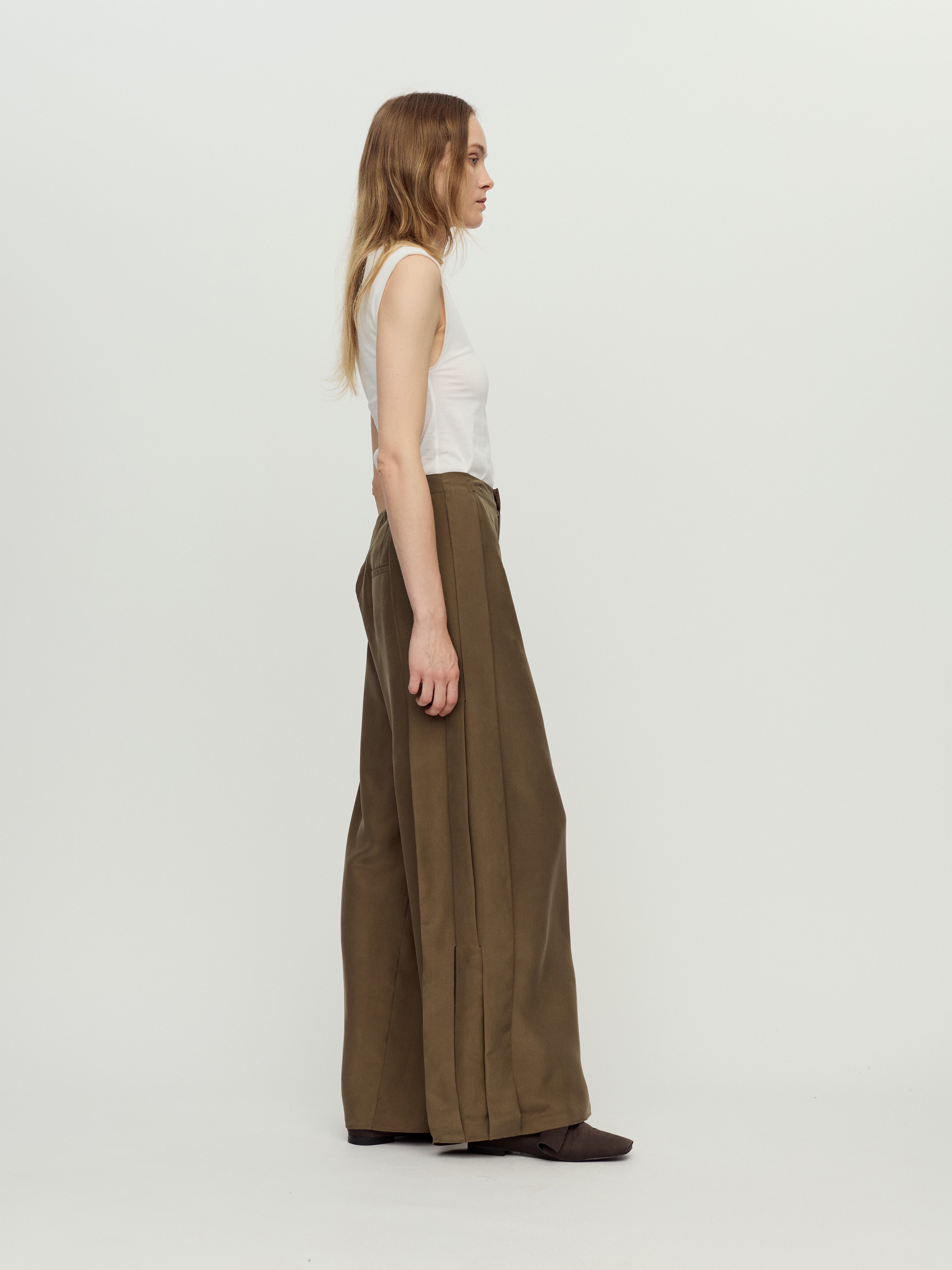 PRESS26 - OLIVE PIRA TROUSERS