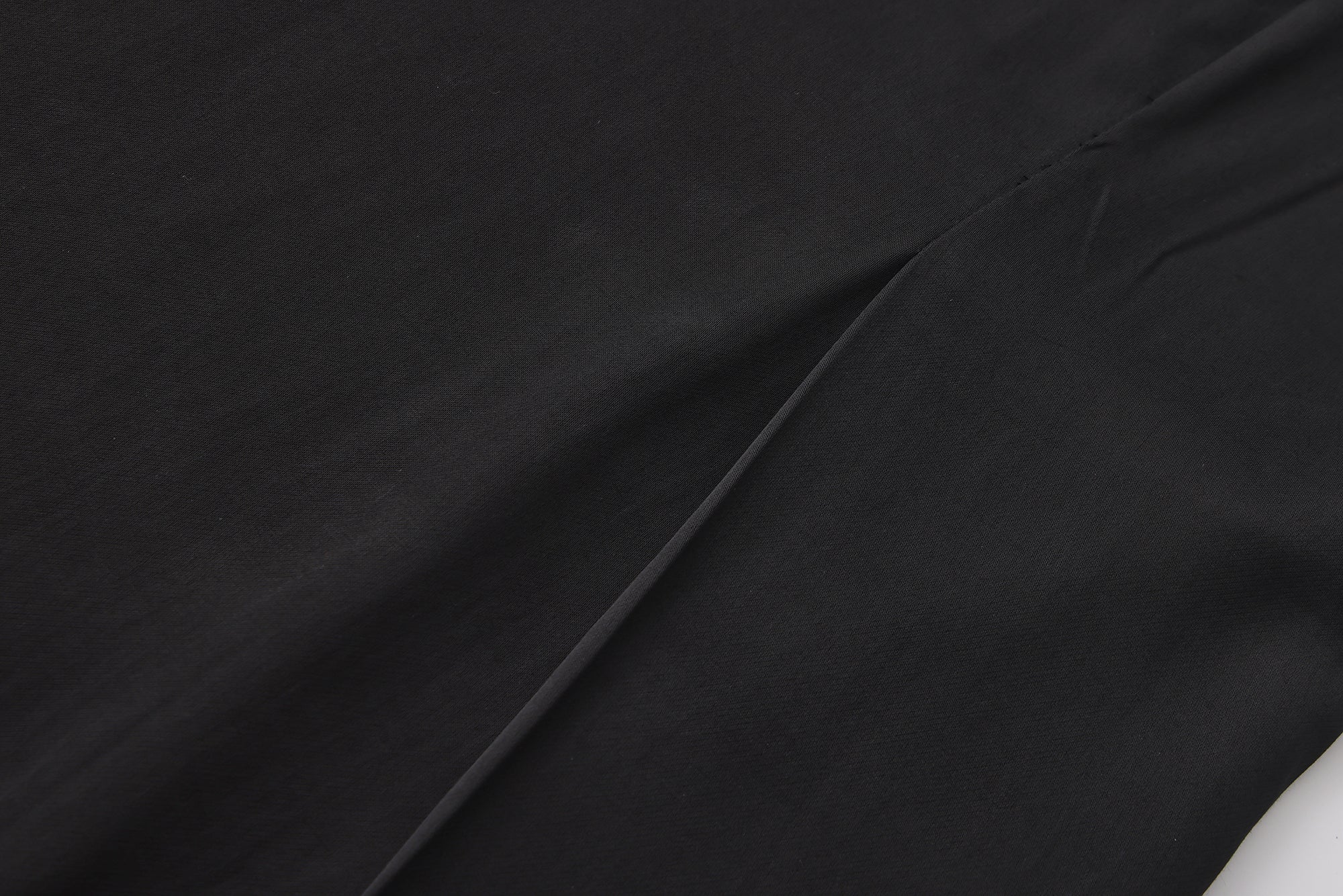 PREAW26 - OBSIDIAN NOSS SKIRT