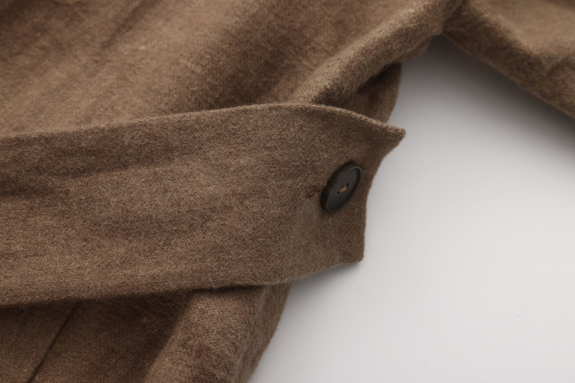 PRESS26 - ELM TILO TRENCH