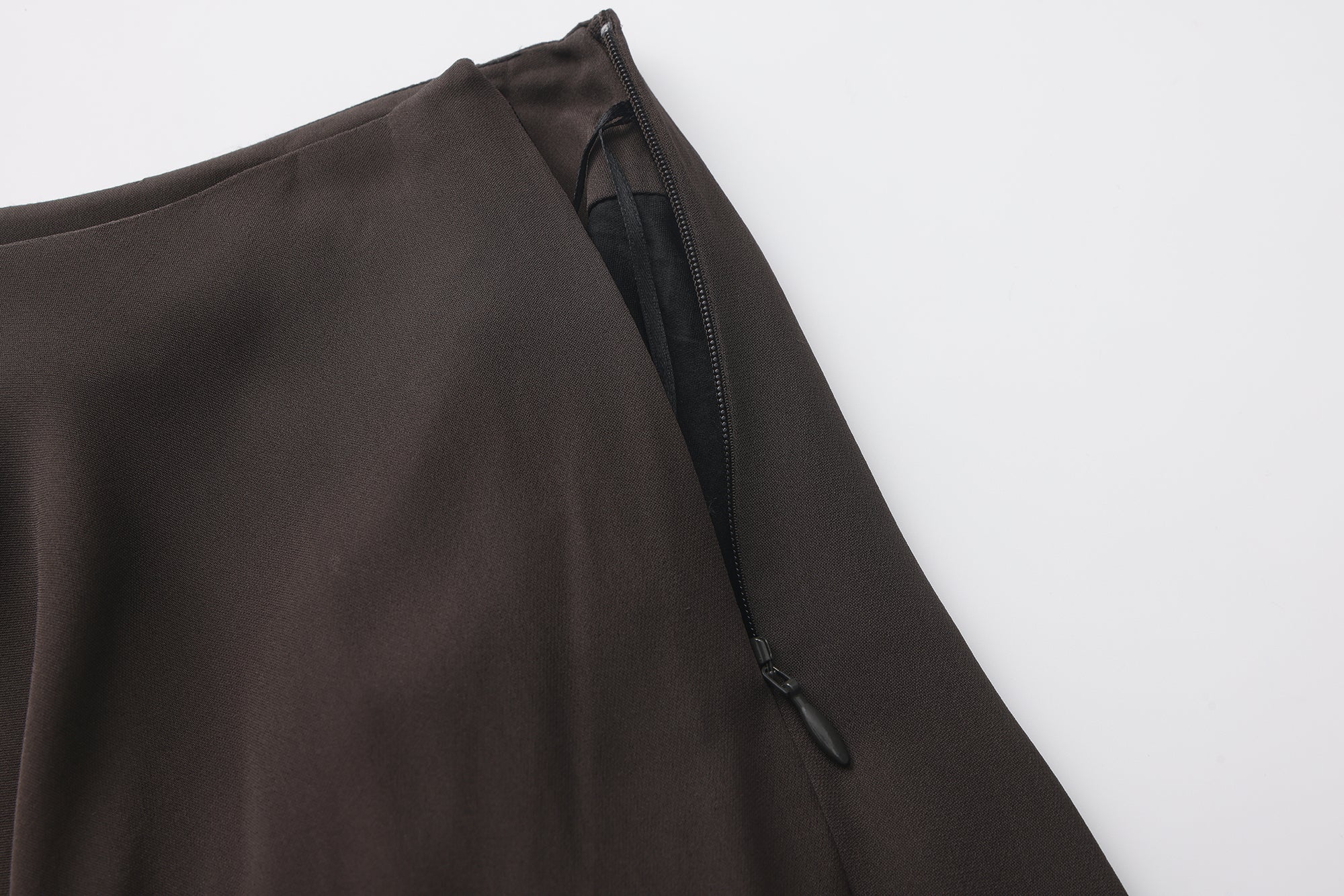 PREAW26 - SUEVITE TIREE SKIRT