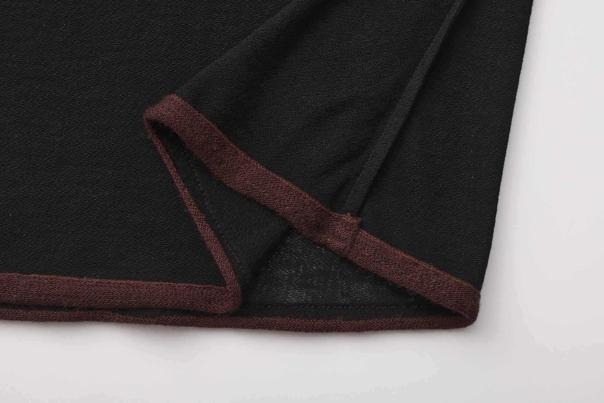 PRESS26 - CHARCOAL TOMA TOP