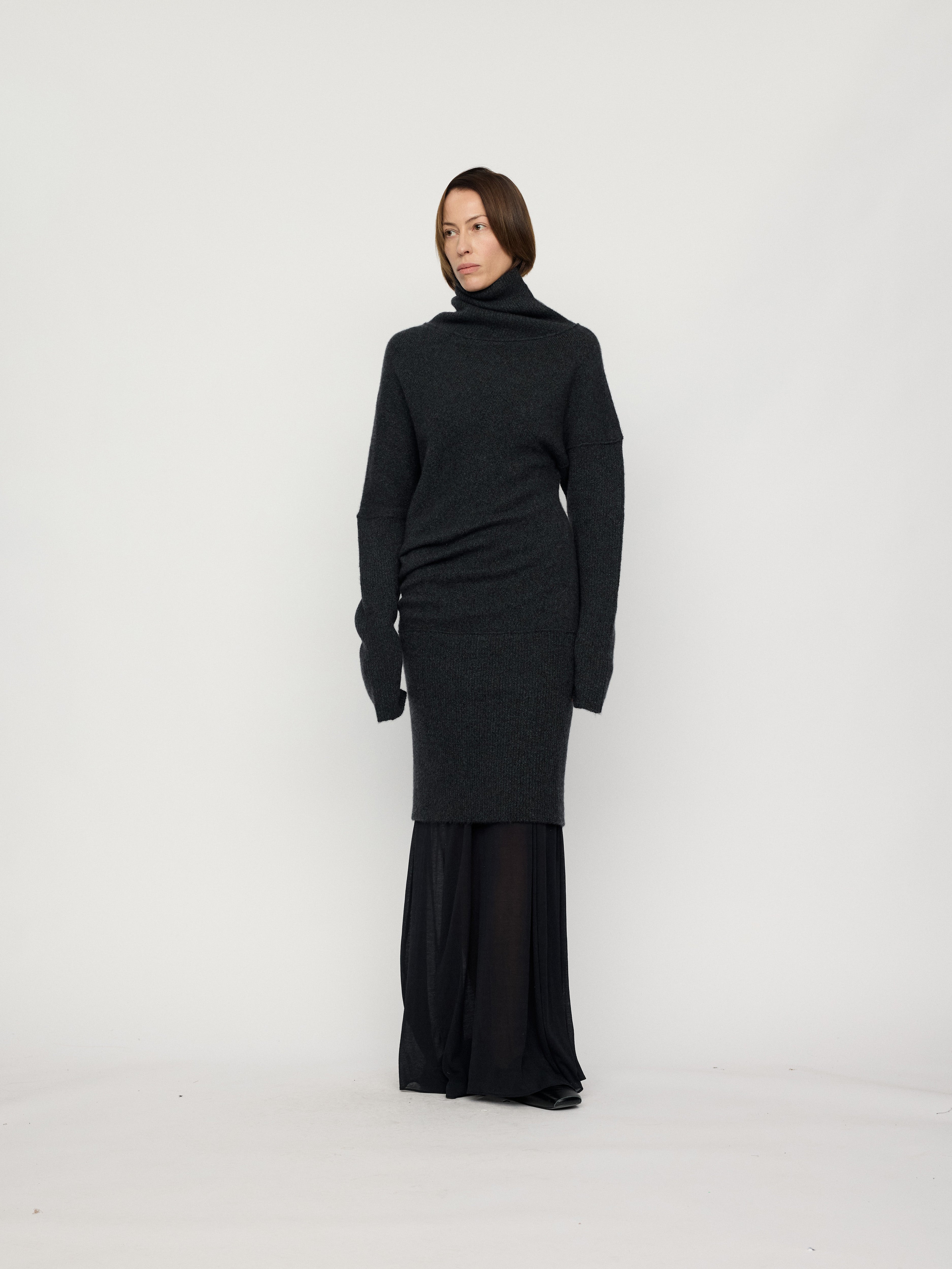 PREAW26 - LAVA BLACK ELVA DRESS