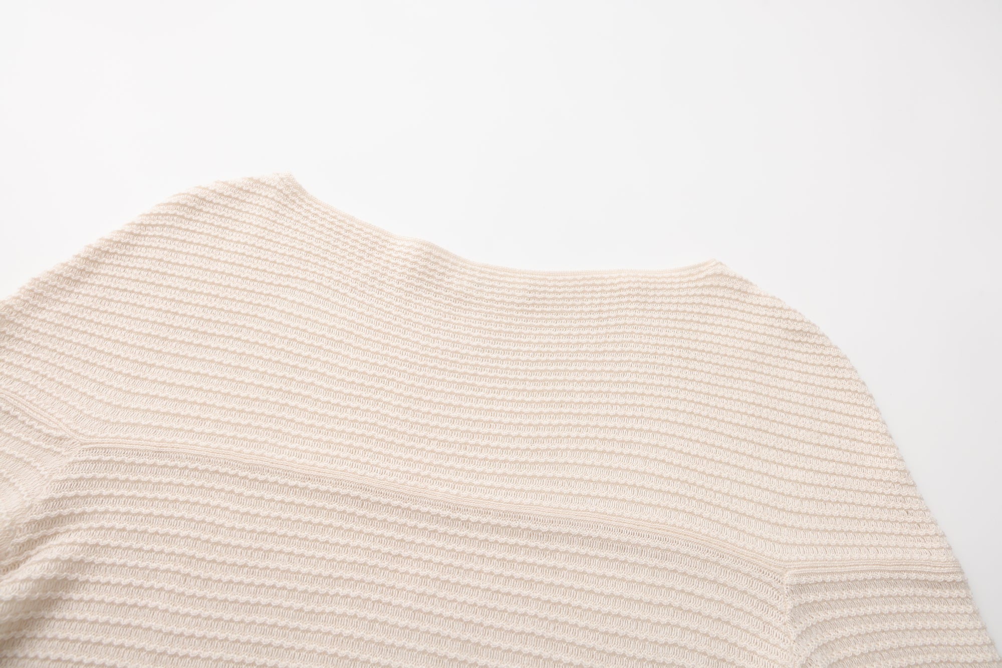 PRESS26 - IVORY LOUNGE TOP