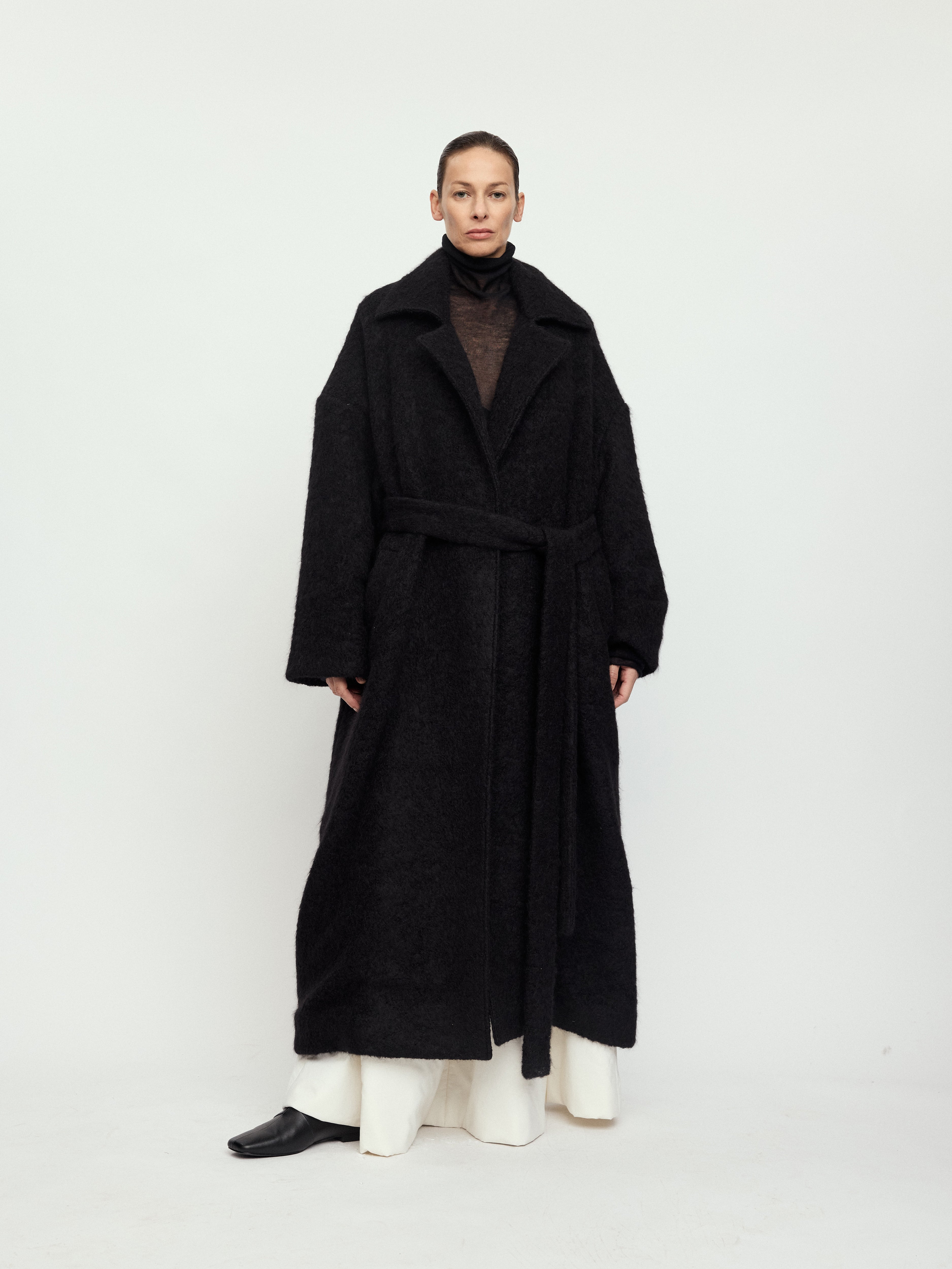 AW25 - EBONY BLACK CORA COAT