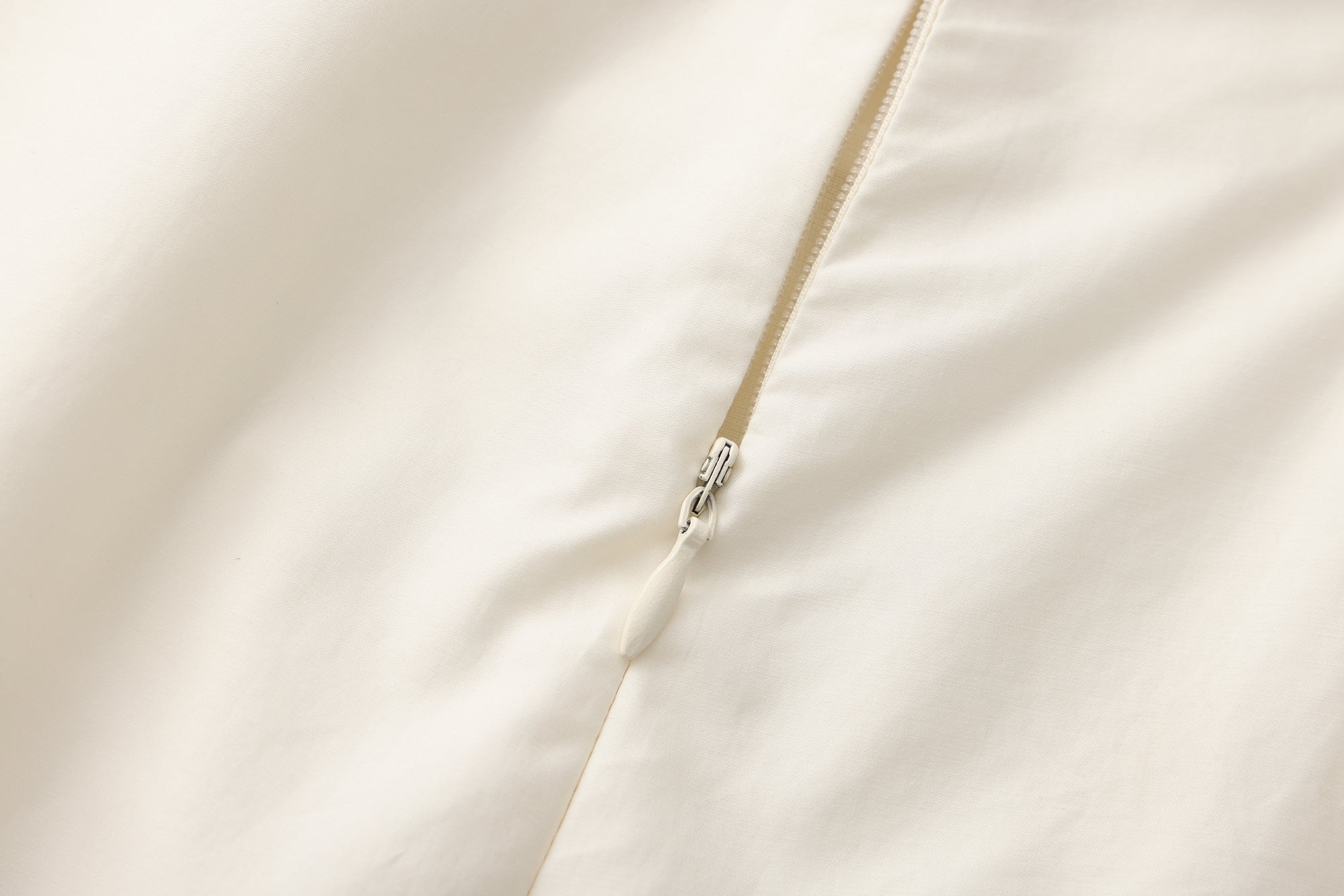 SS26 - PEARL HIER SHORTS