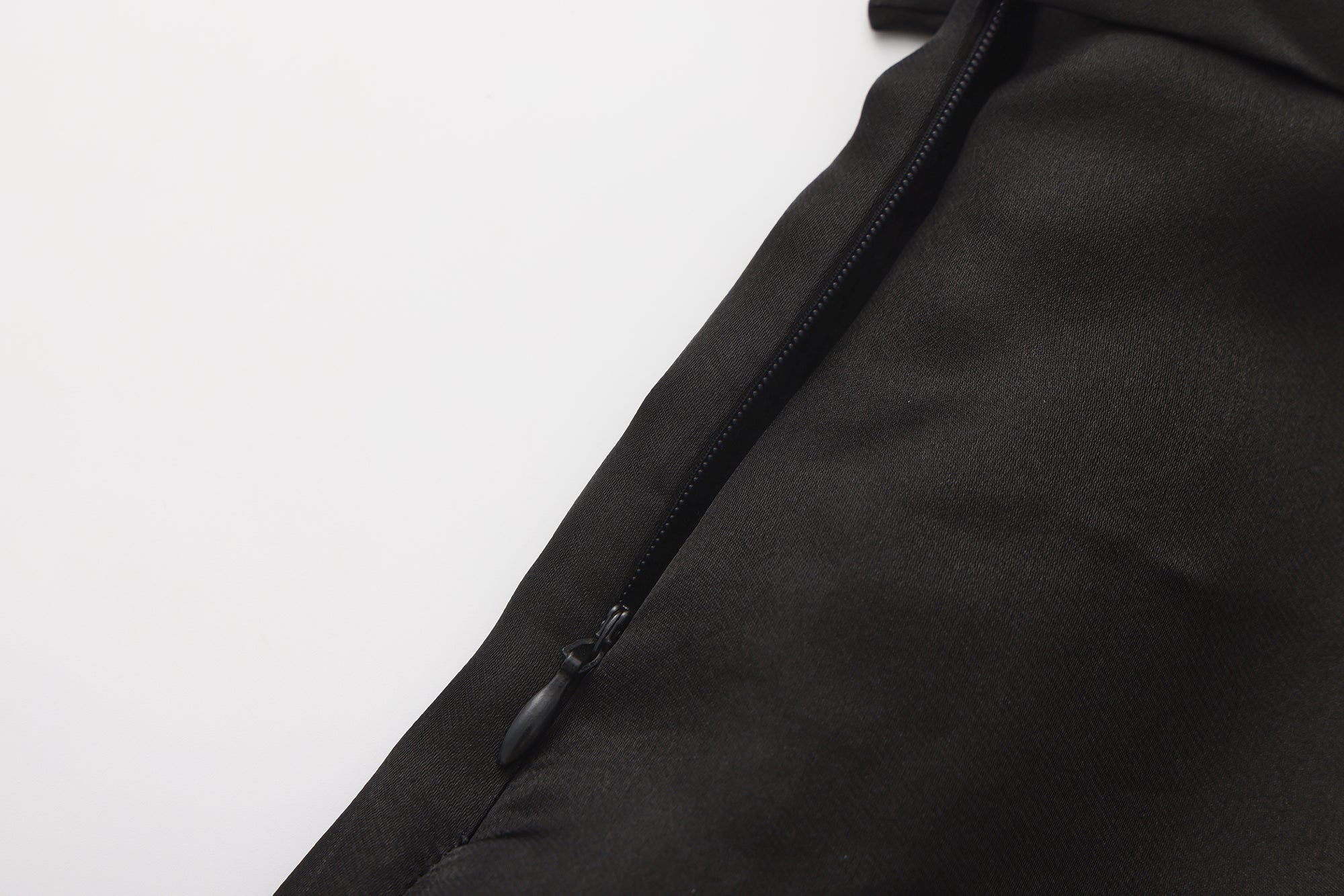 SS26 - EBONY POHN SKIRT