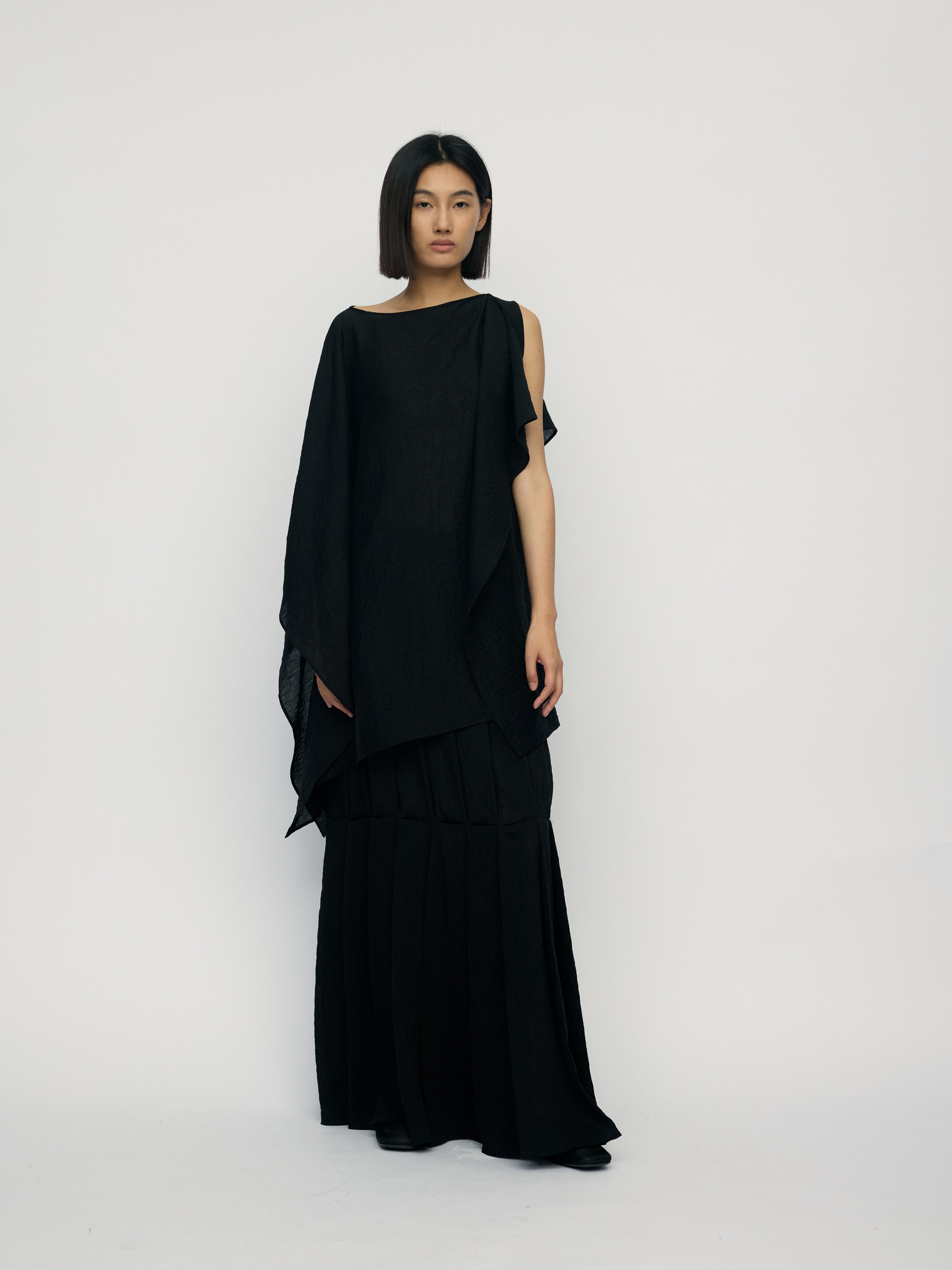 SS26 - CHARCOAL TUBU TOP