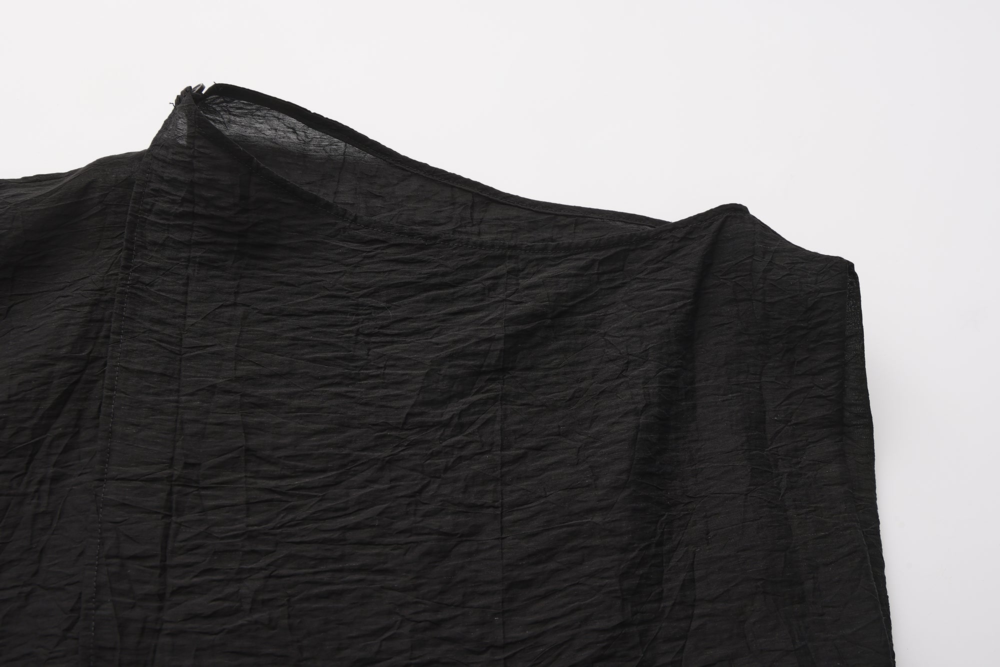 SS26 - CHARCOAL TUBU TOP