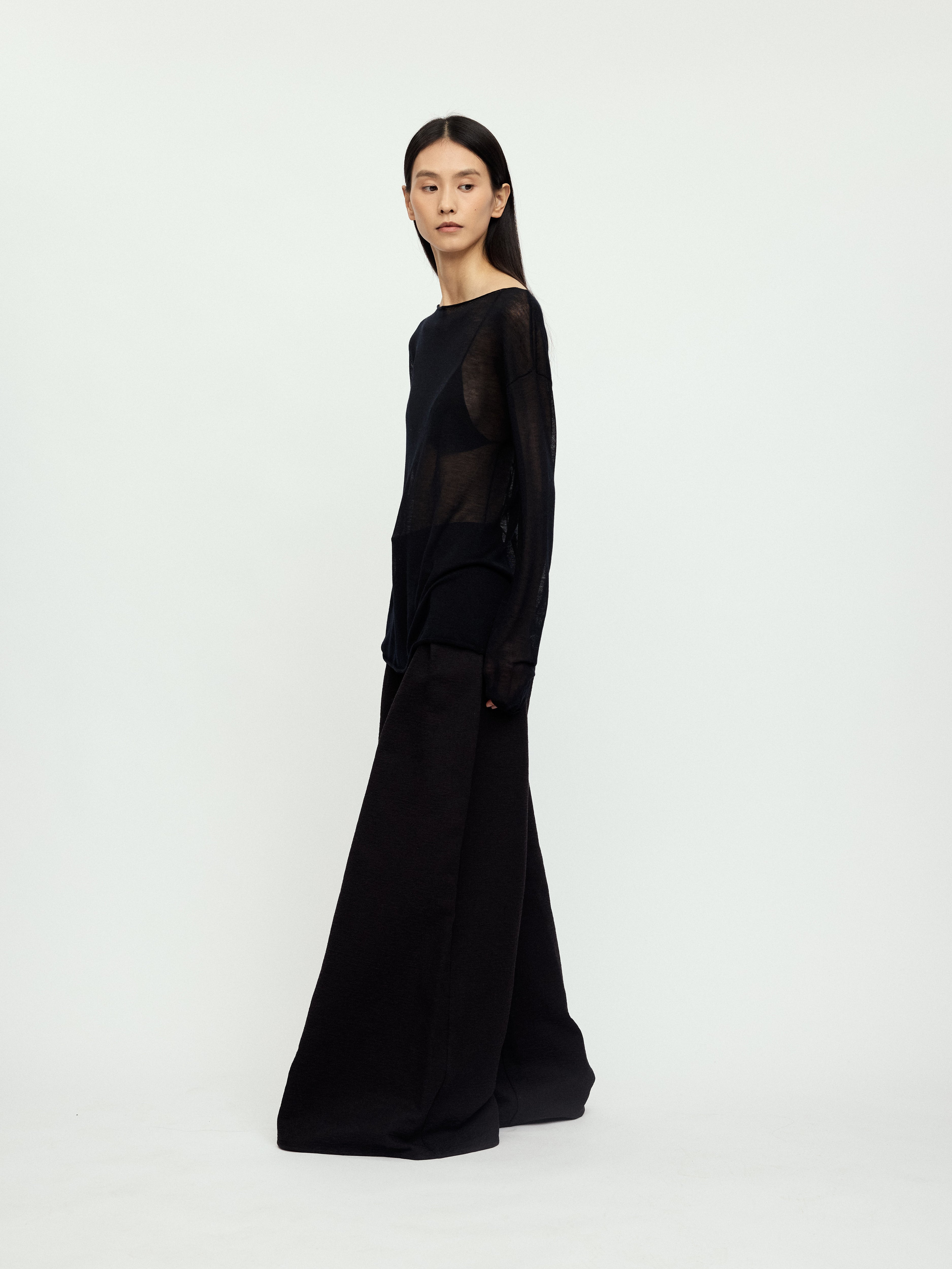 AW25 - BLACK ALBA TOP