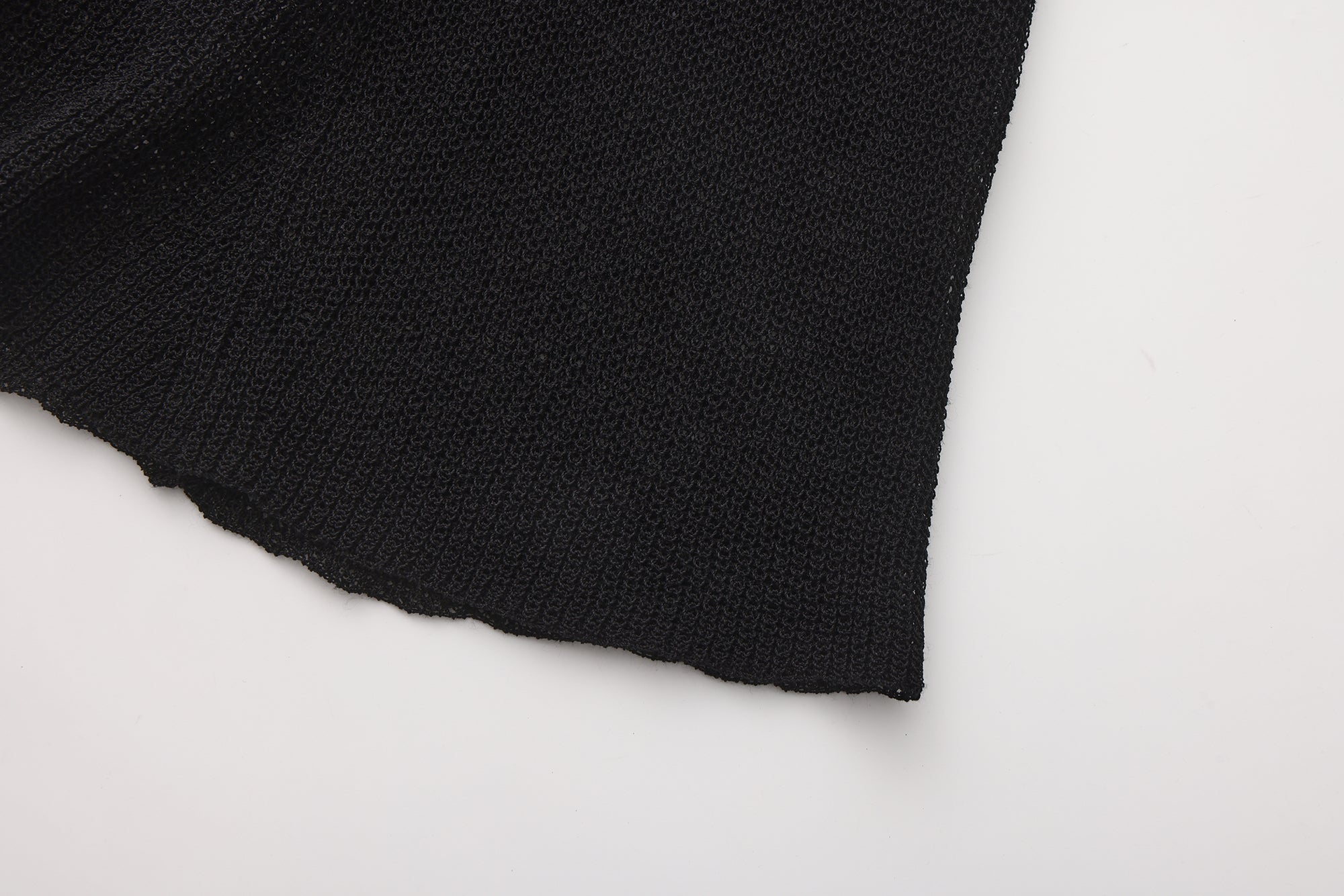 SS26 - BLACK NAMU TOP