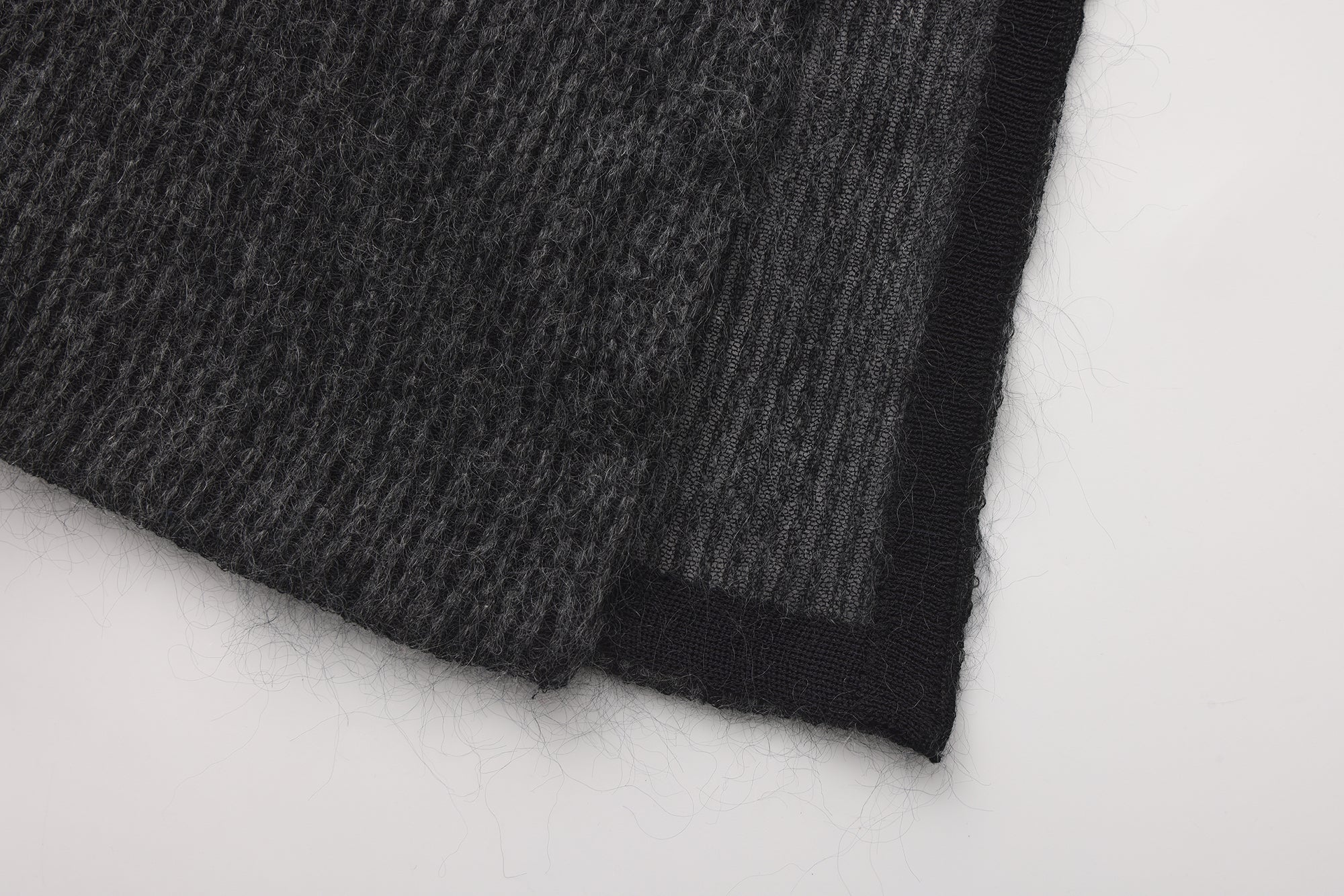 SS26 - BLACK STRIPE LONG CARDIGAN