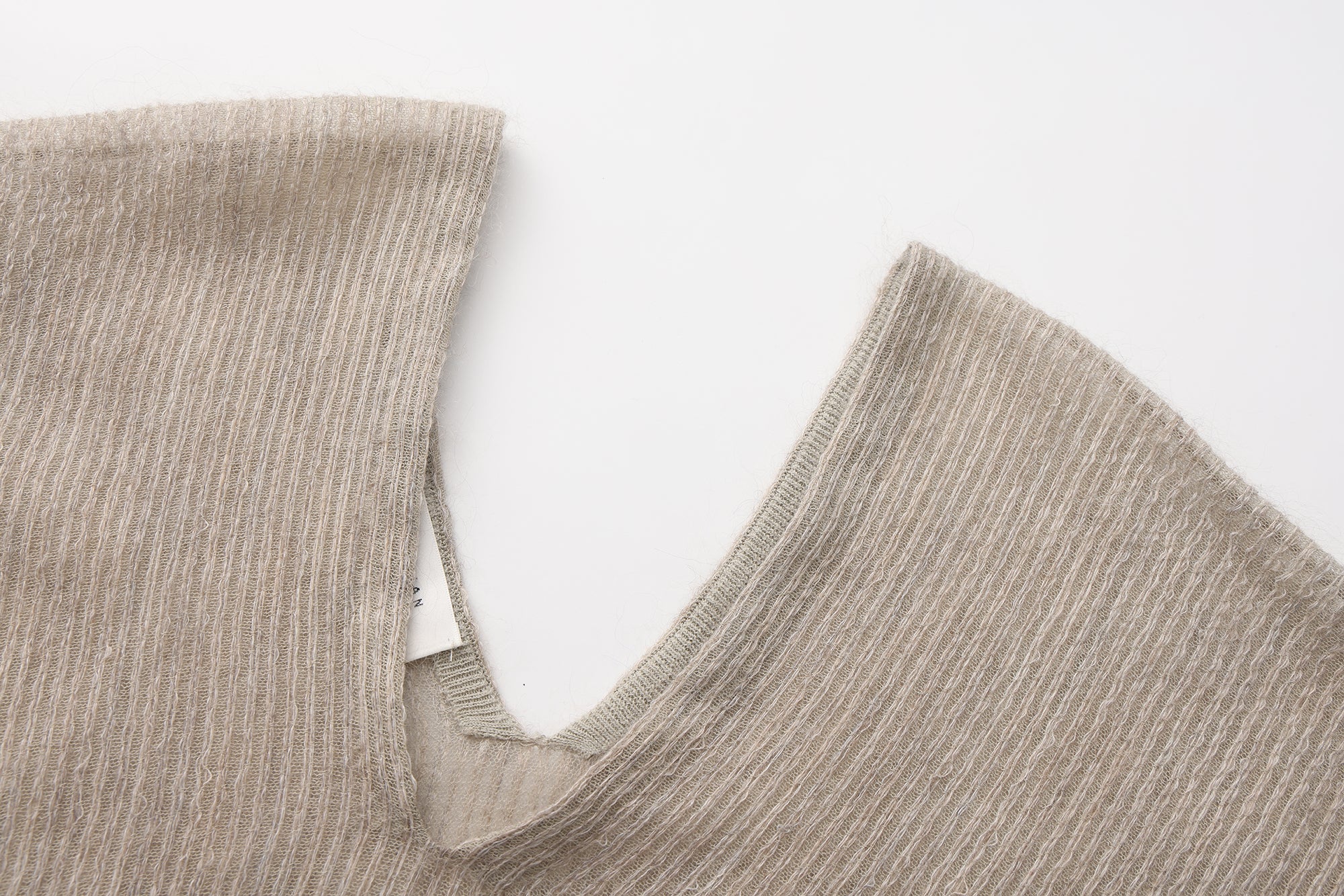 SS26 - CAMEL STRIPE ASSU KNIT TOP