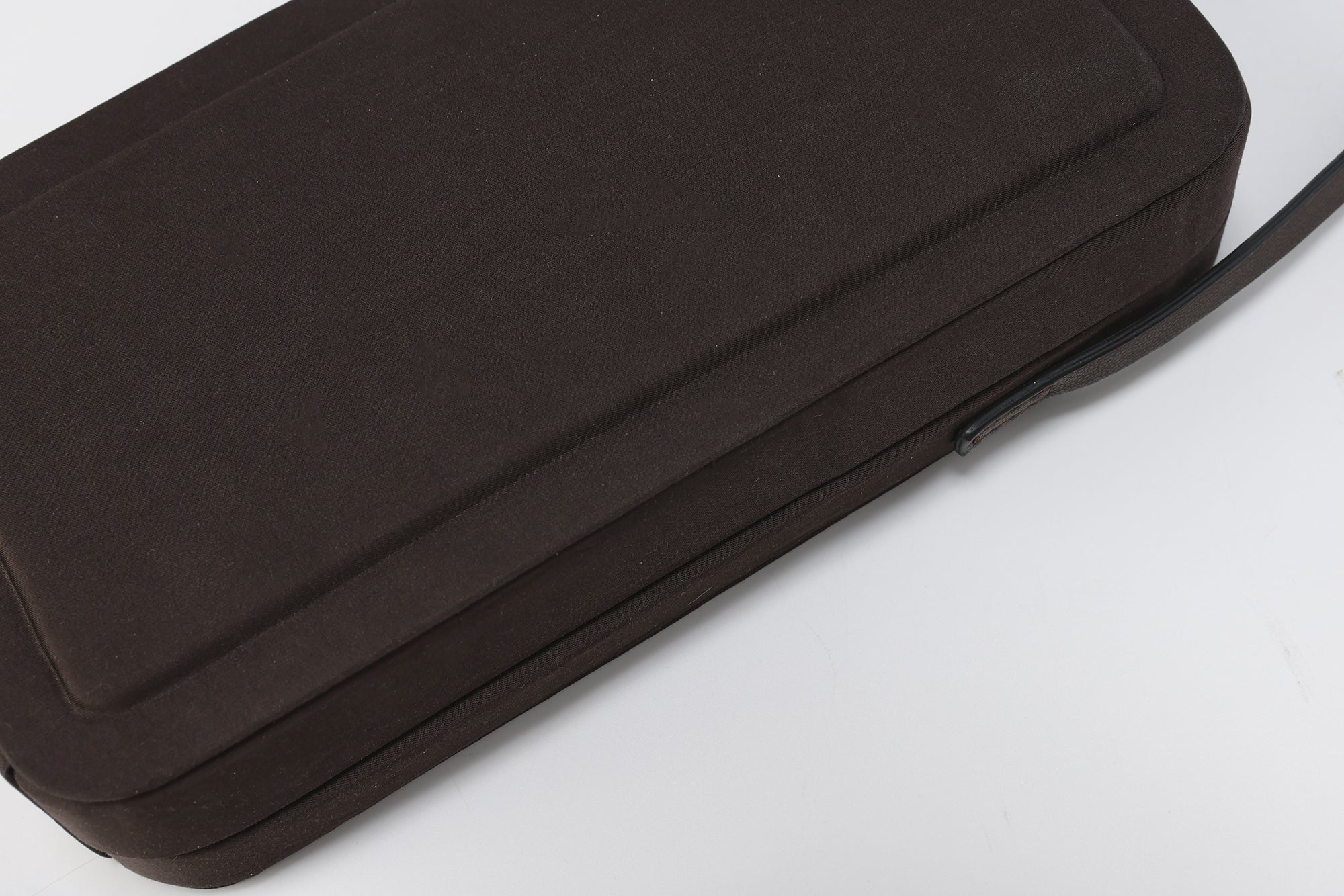 PREAW25 - SCORIA PHONE BAG