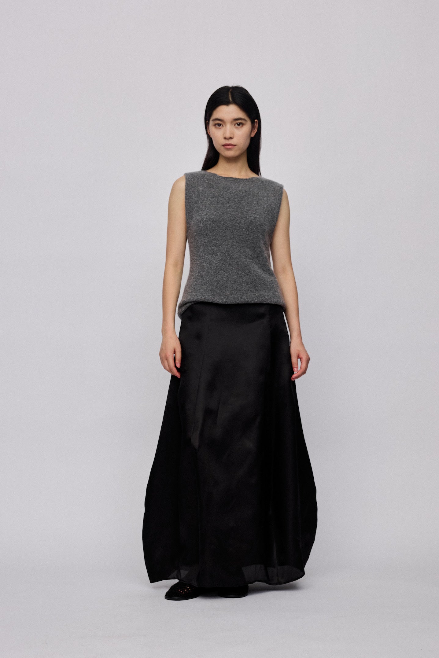 PRE SS25 - JET BLACK COCOON SKIRT