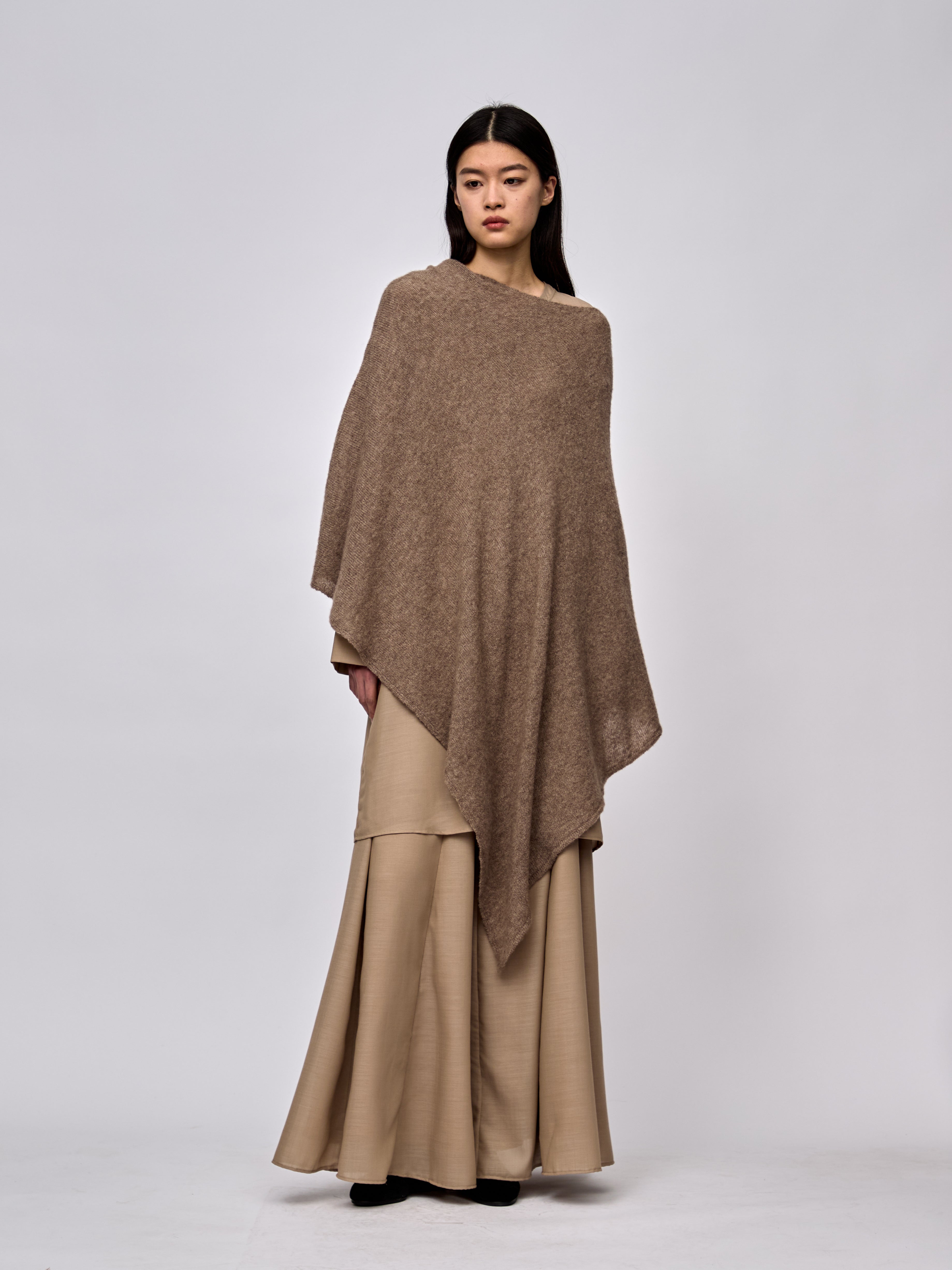 AW24 - BROWN KNIT DRIP CAPE