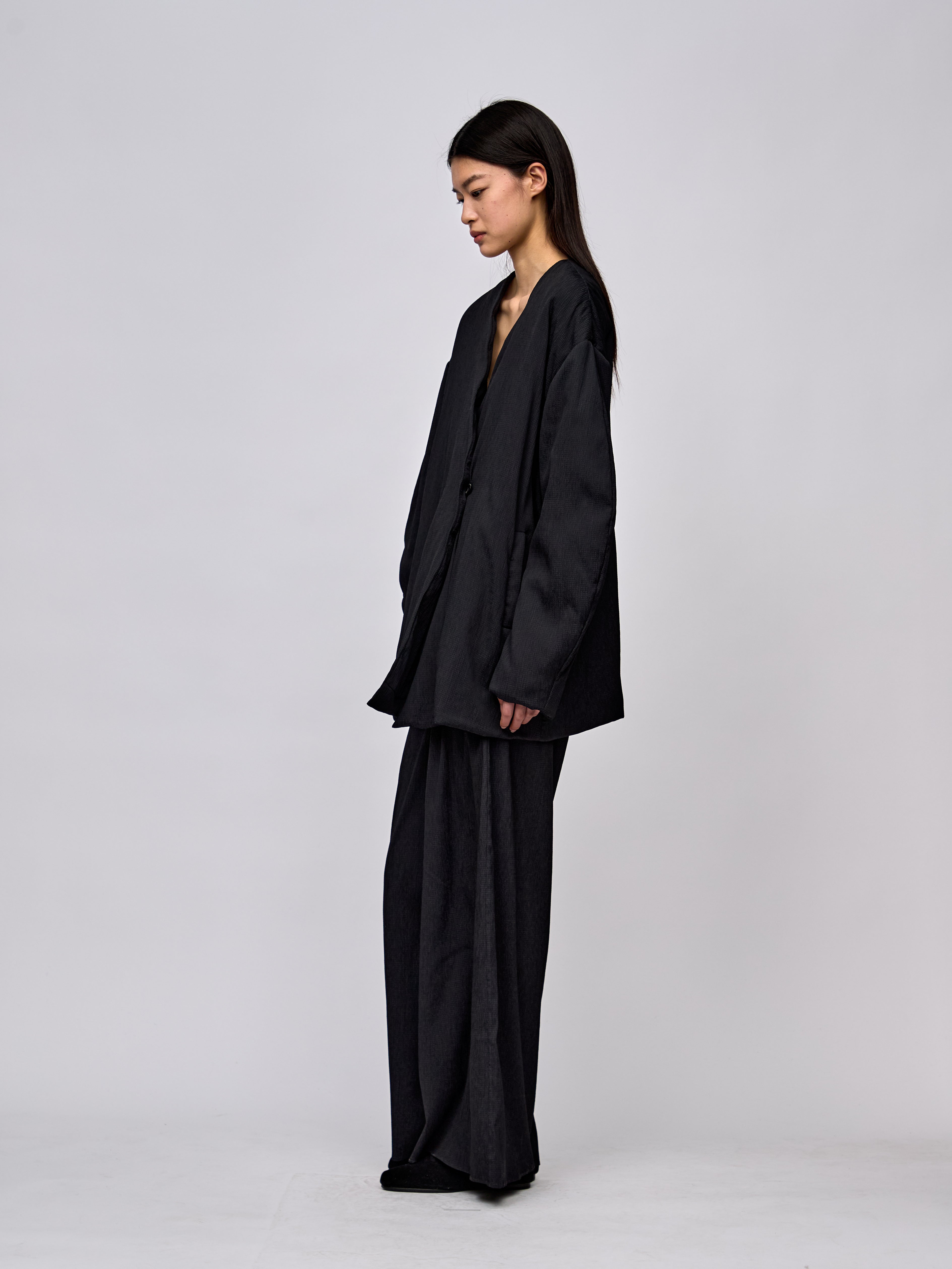 AW24 - BLACK WOLIN COAT