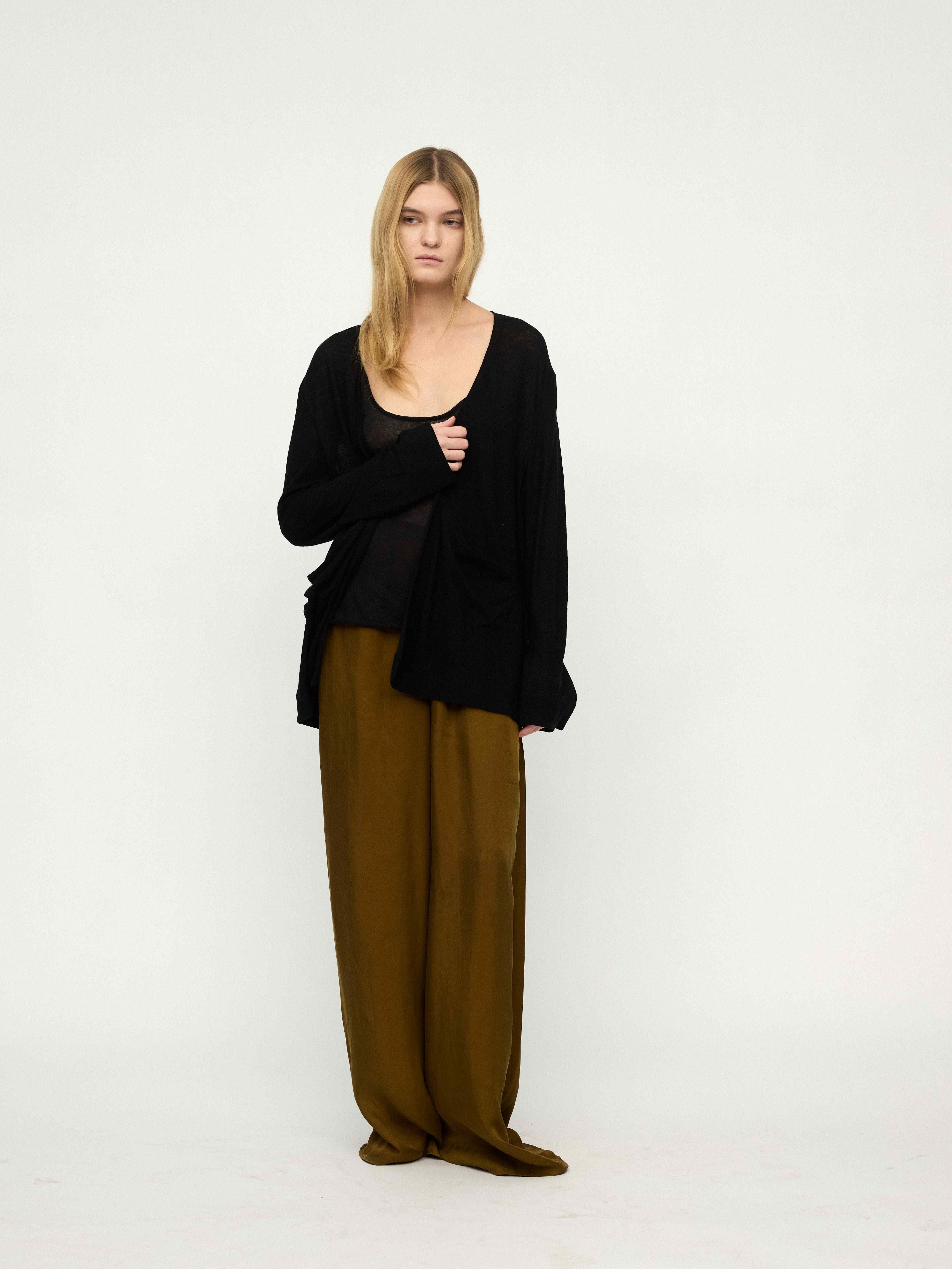PREAW25 - JET BLACK NOVA JACKET