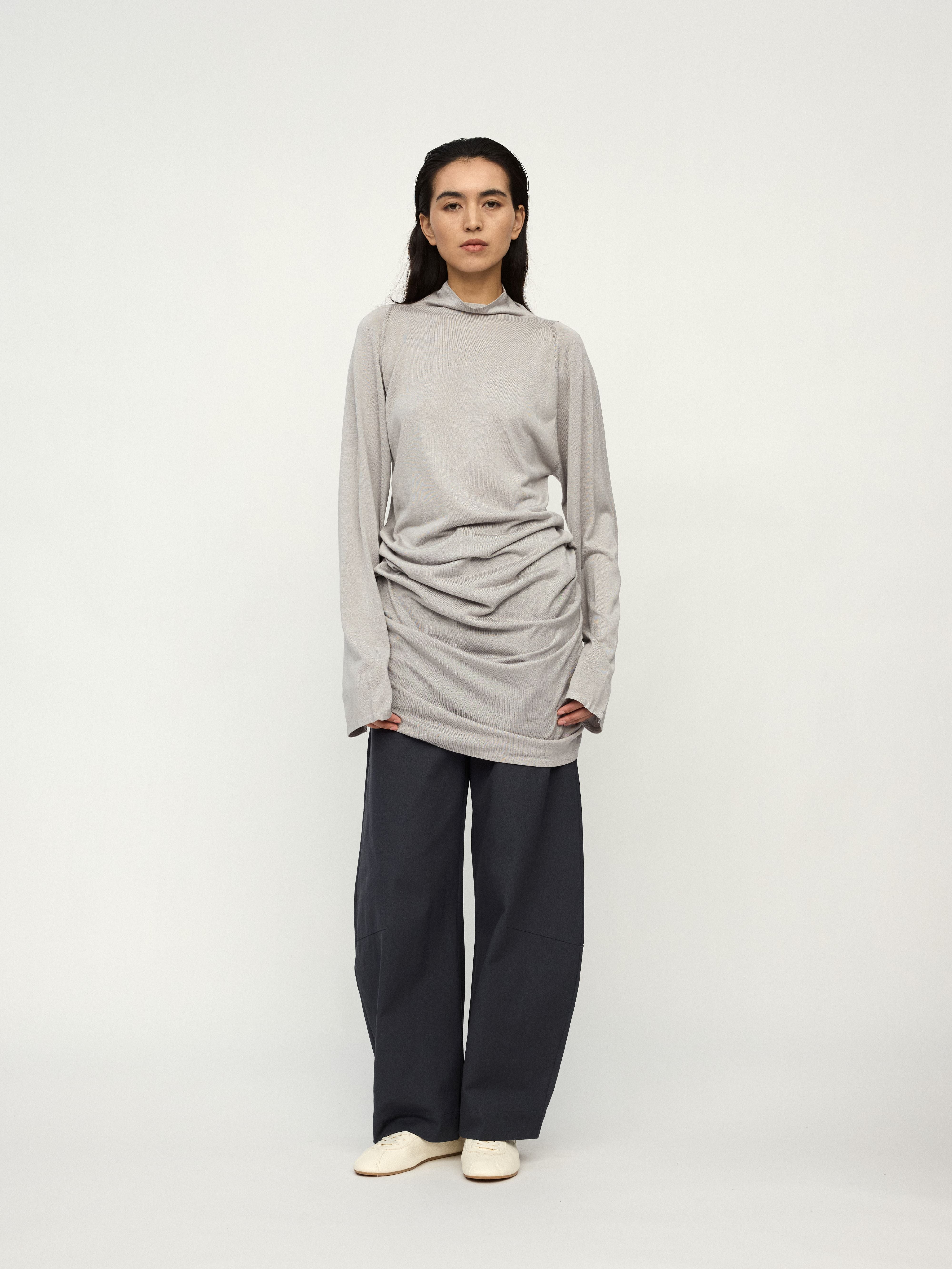 PREAW25 - LIGHT GREY EUA TOP
