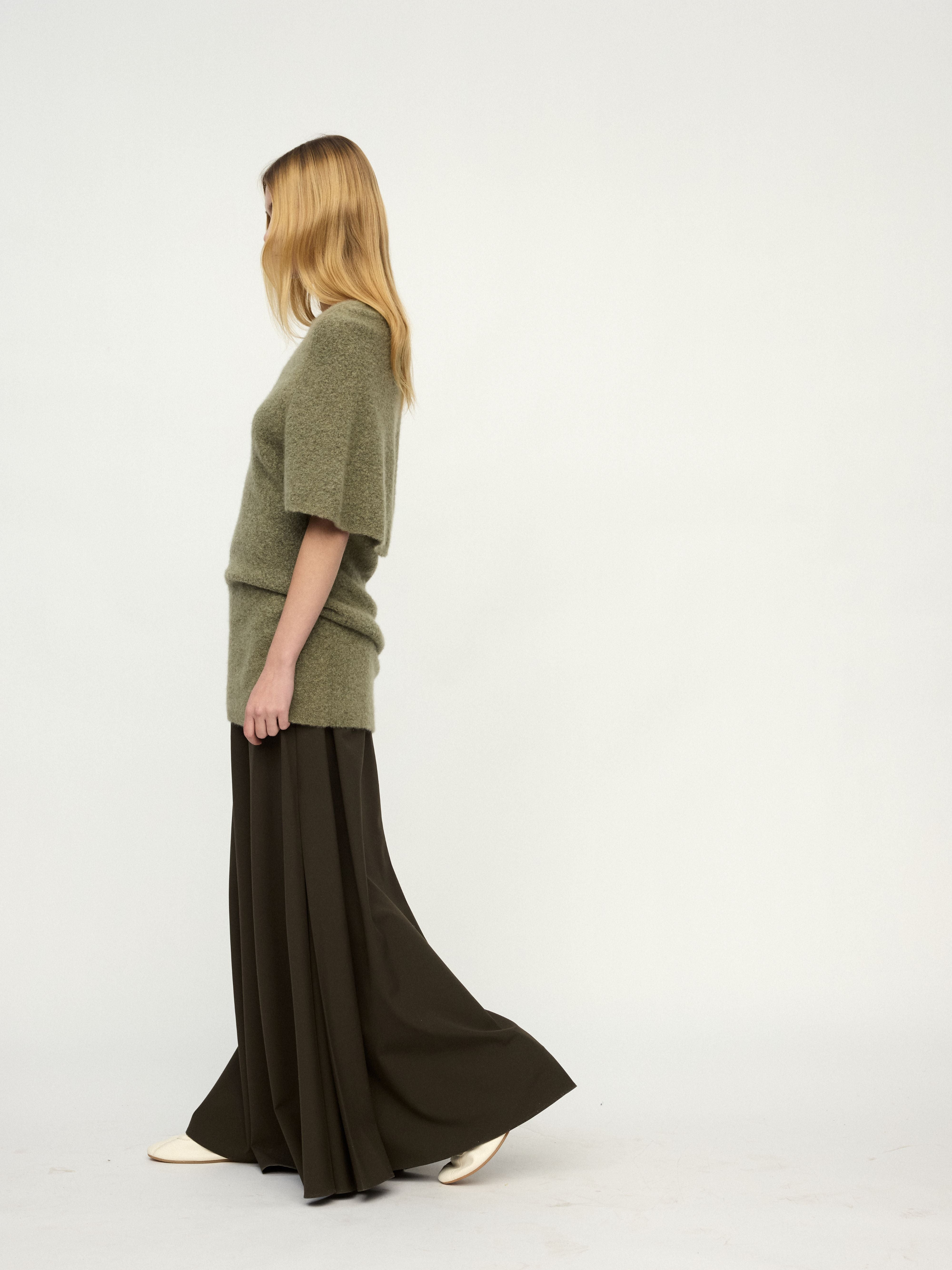 PREAW25 - DARK SAGE CAPE TOP