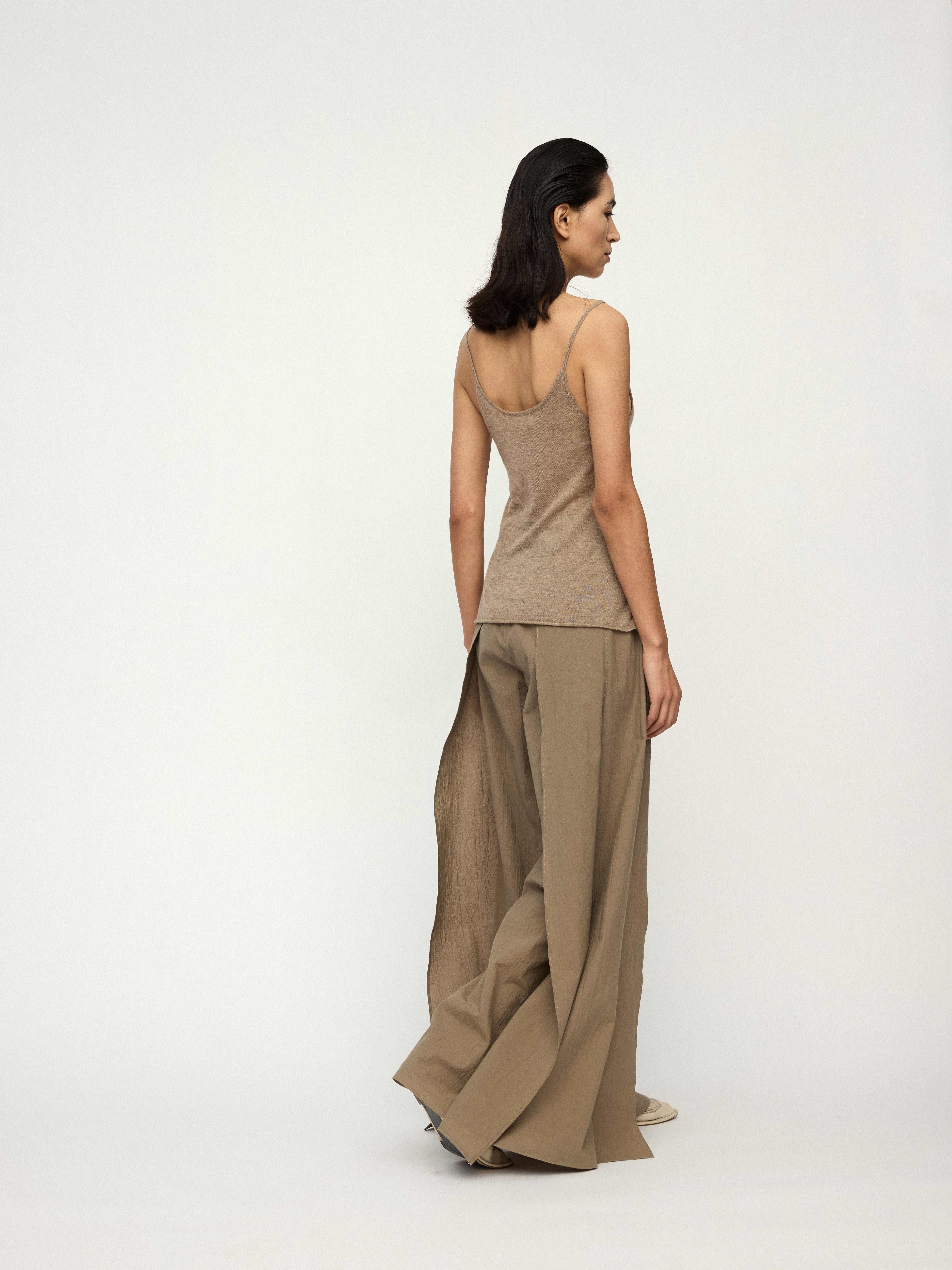 PREAW25 - BEIGE KEA SLIP