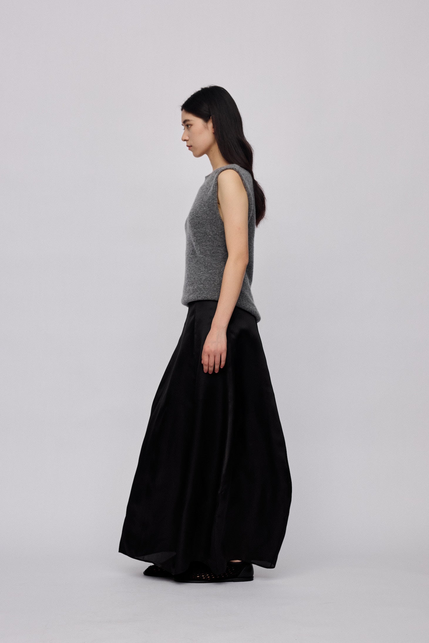 PRE SS25 - JET BLACK COCOON SKIRT