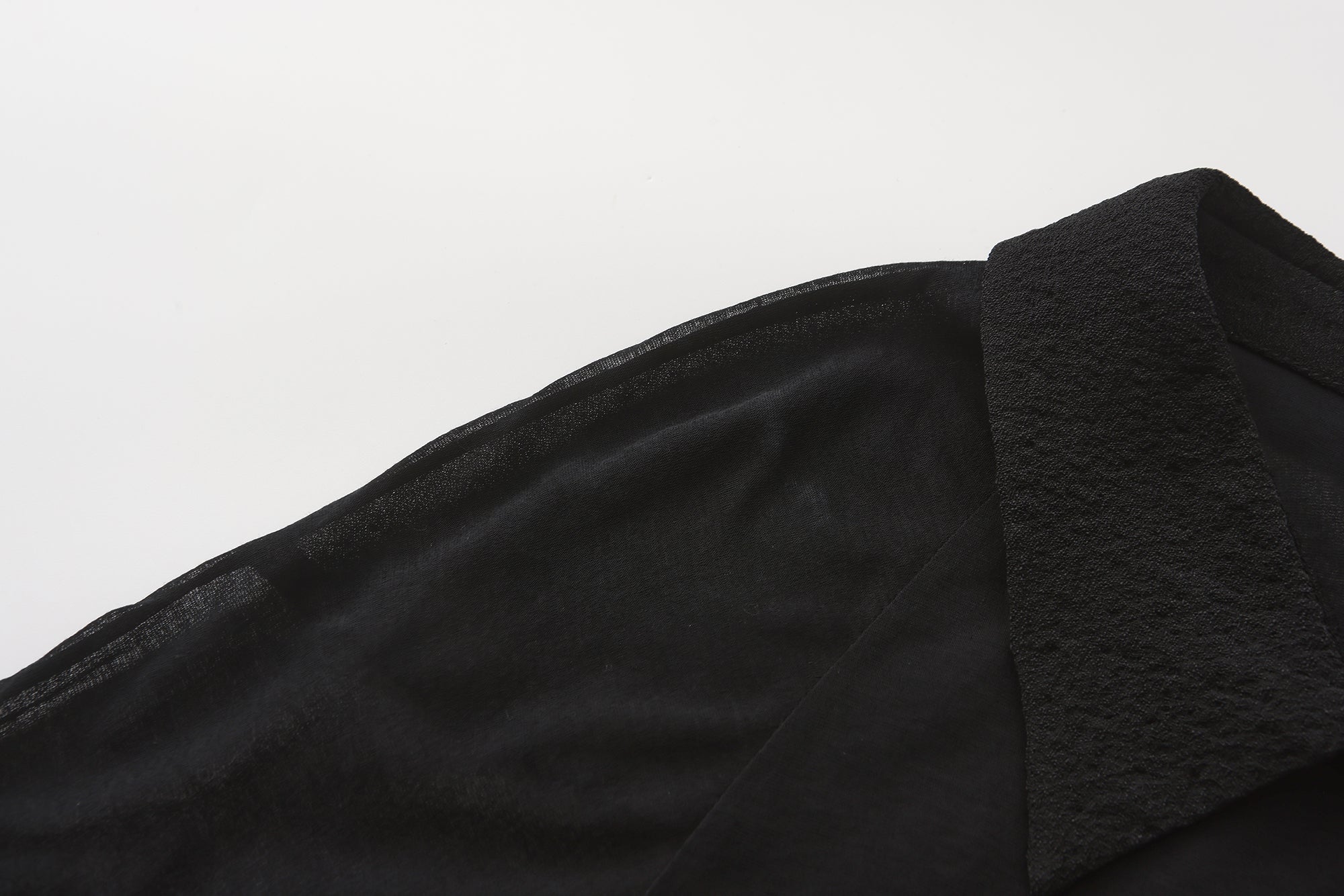 AW24 - BLACK ALMUS SHIRT