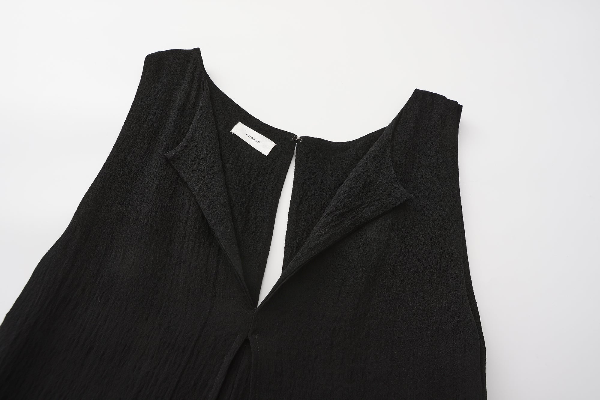 AW24 - BLACK ATAFU DRESS