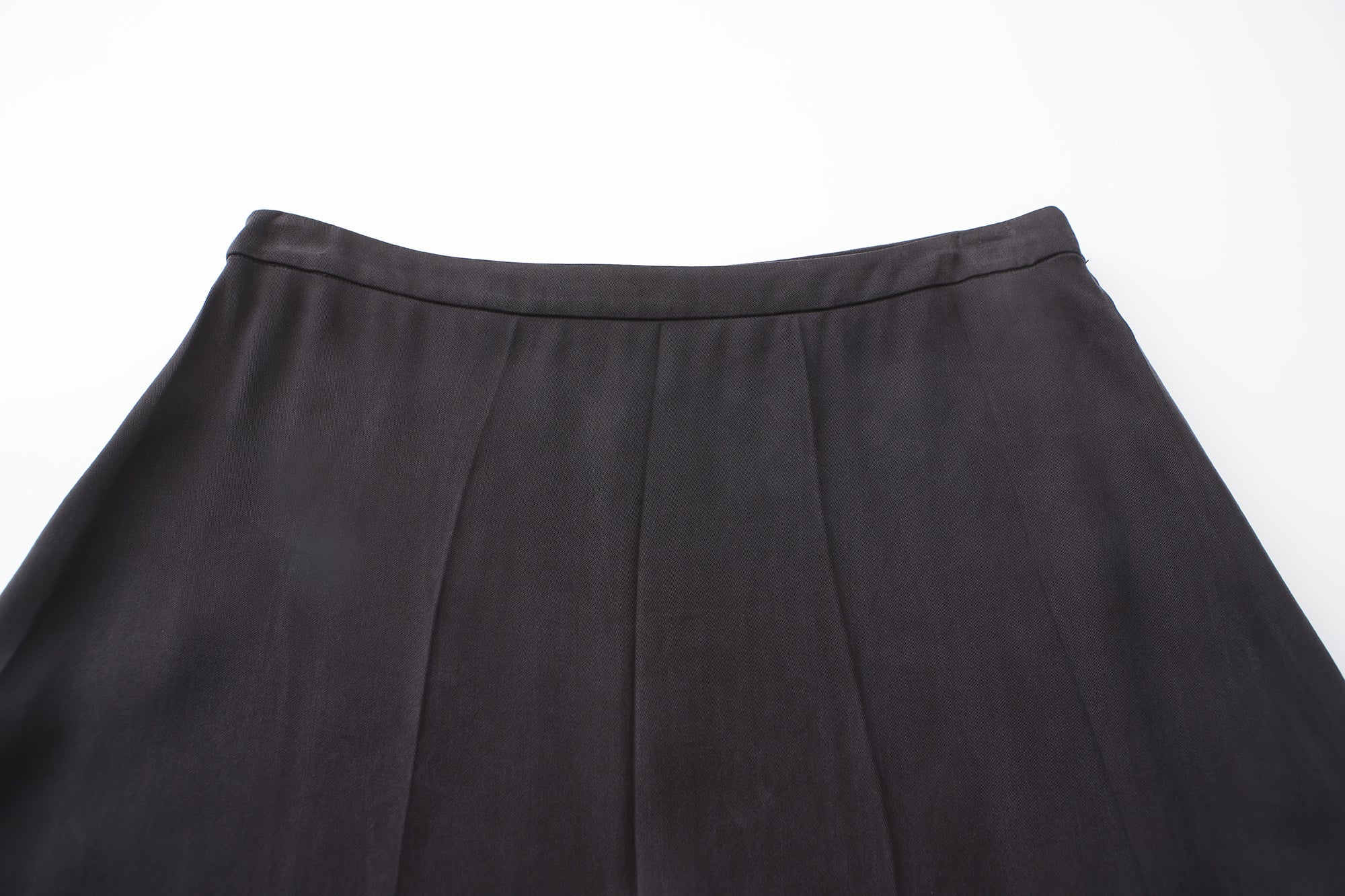 SS25 - MIDNIGHT LINE SKIRT