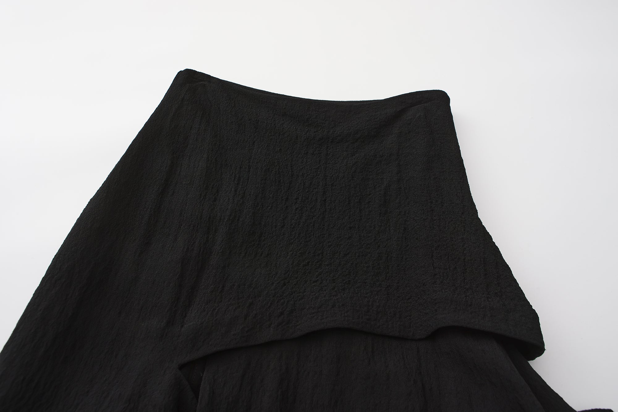 AW24 - BLACK KAPITI SKIRT