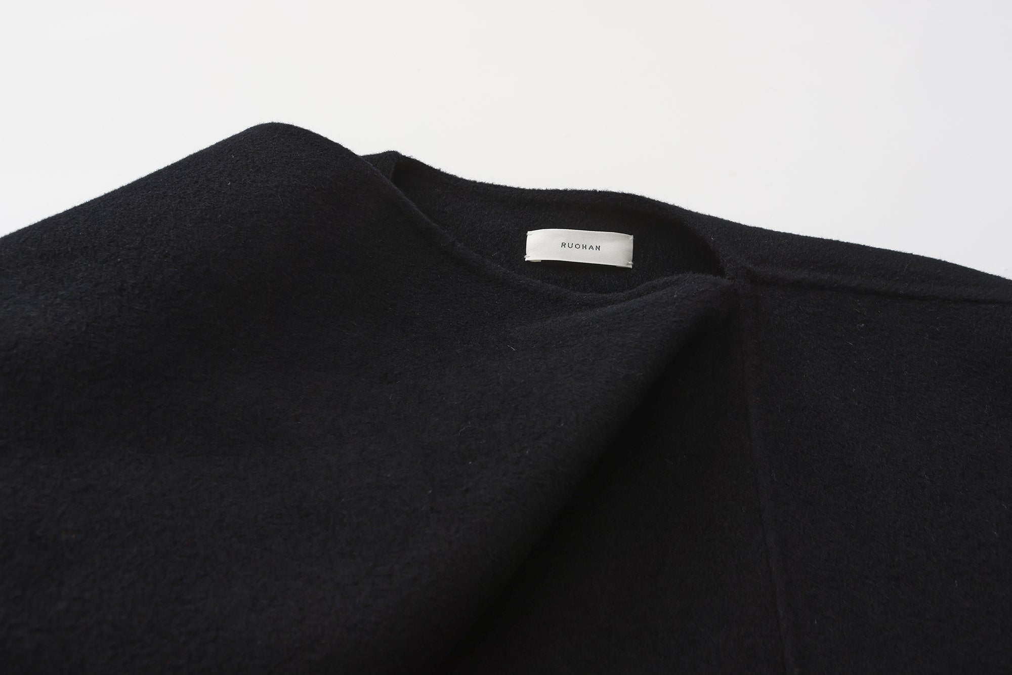 AW24 - NAVY AEGUIN COAT