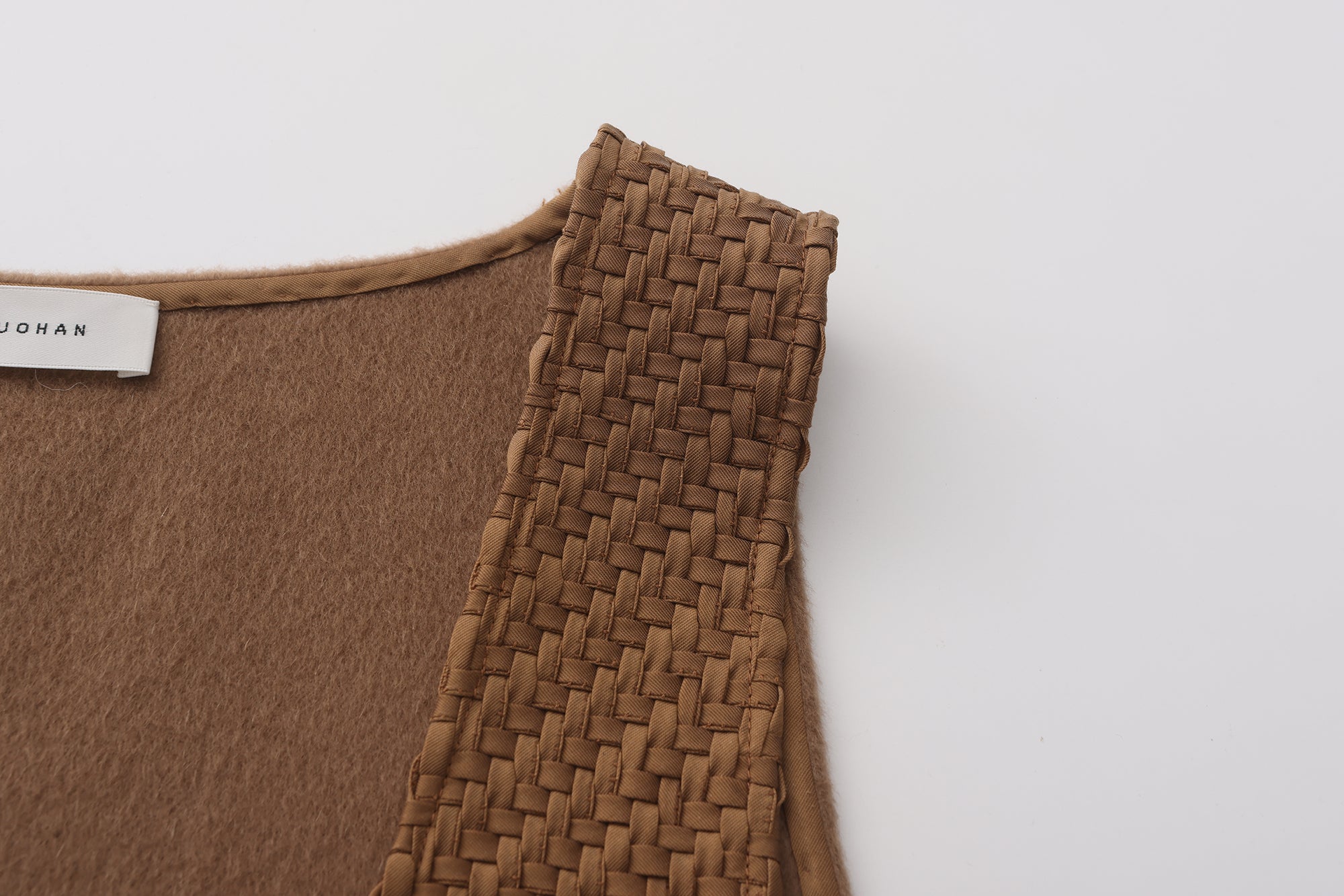 PREAW25 - GLODEN TILE TANK TOP